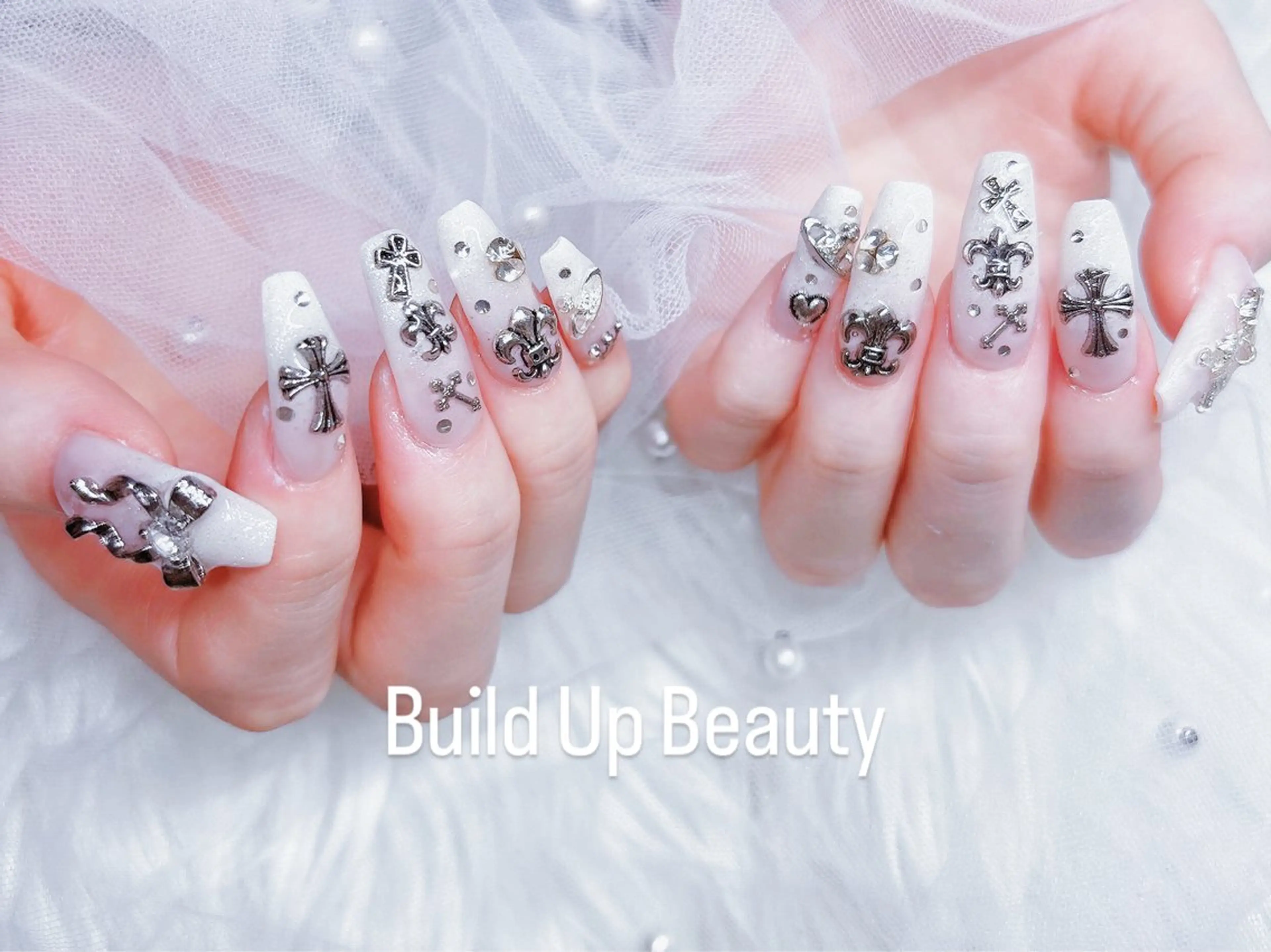 ネイル Build Up Beautyのネイルデザイン