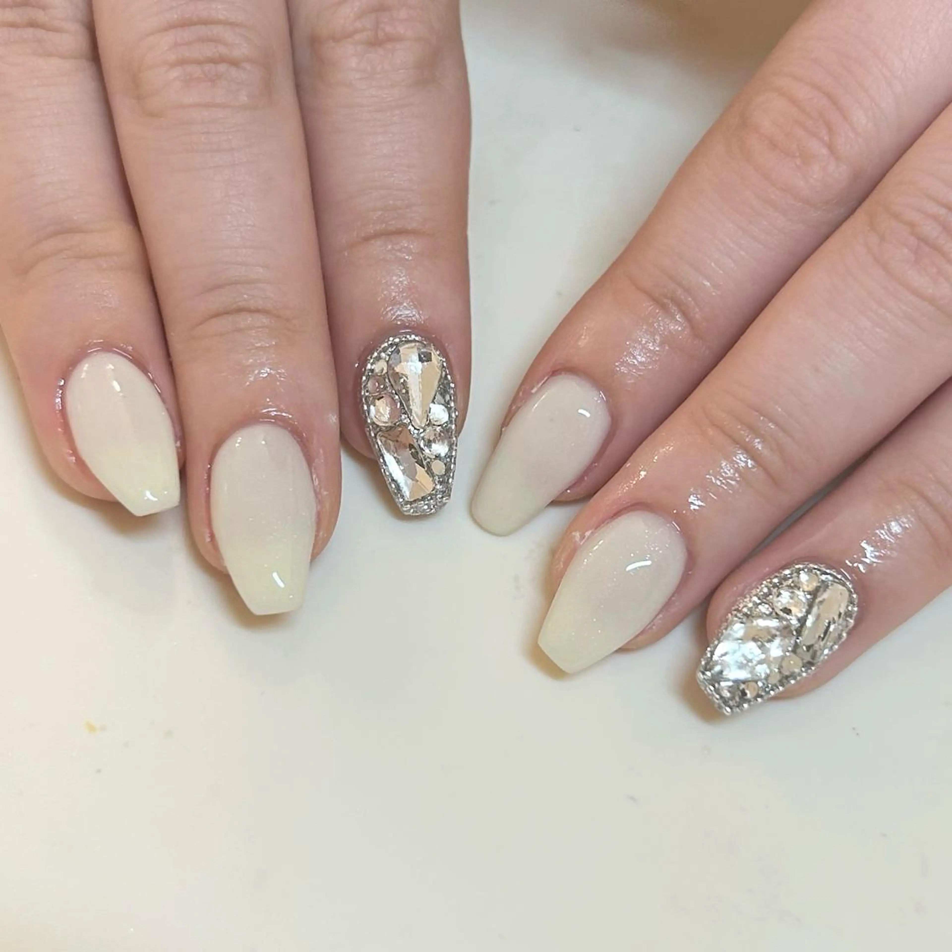 ネイル ハンドネイル 藤原 みゆのネイルデザイン