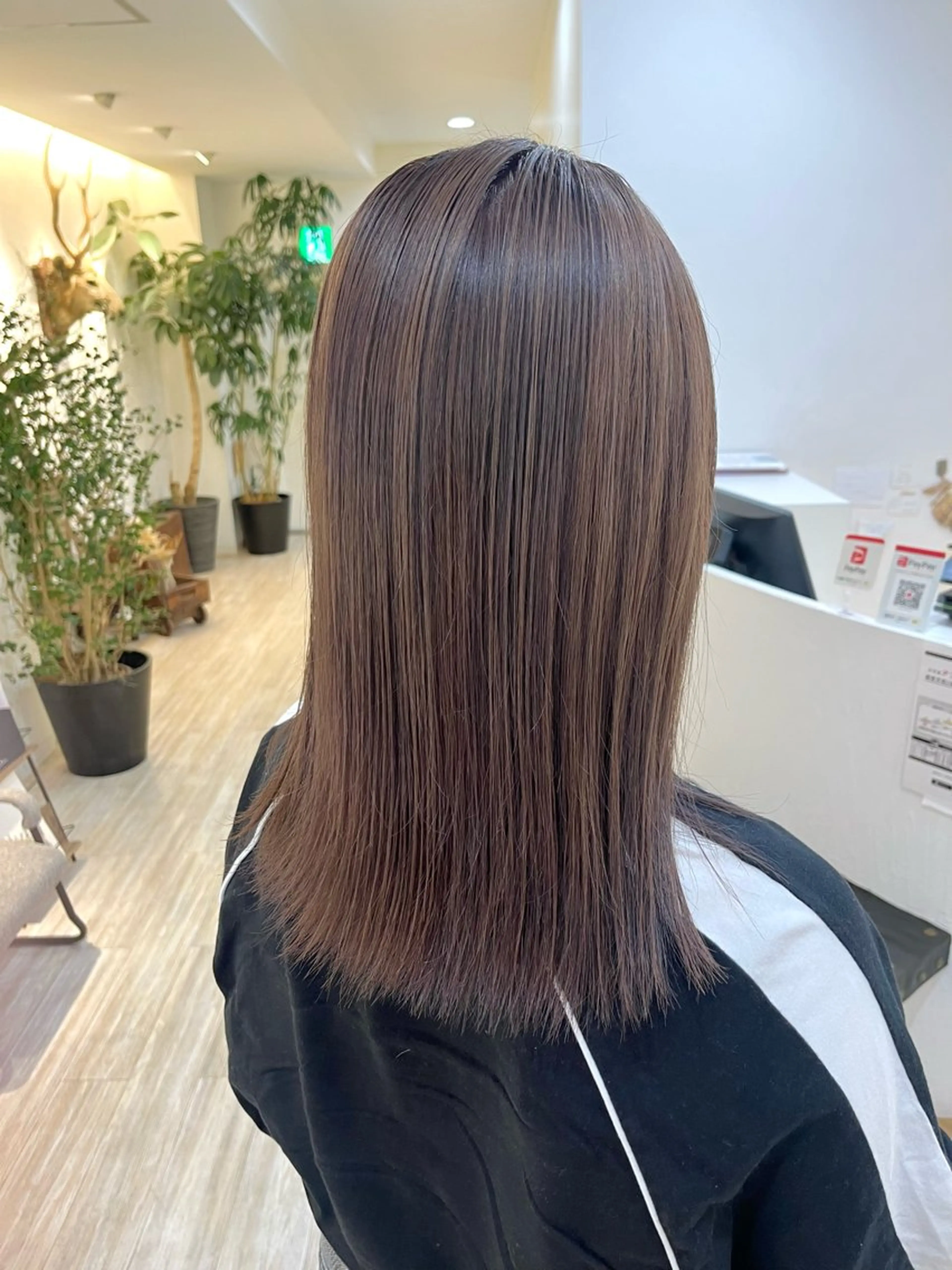 ミディアム カラー つぼみ/パーマ ／レイヤー／ボブのヘアスタイル