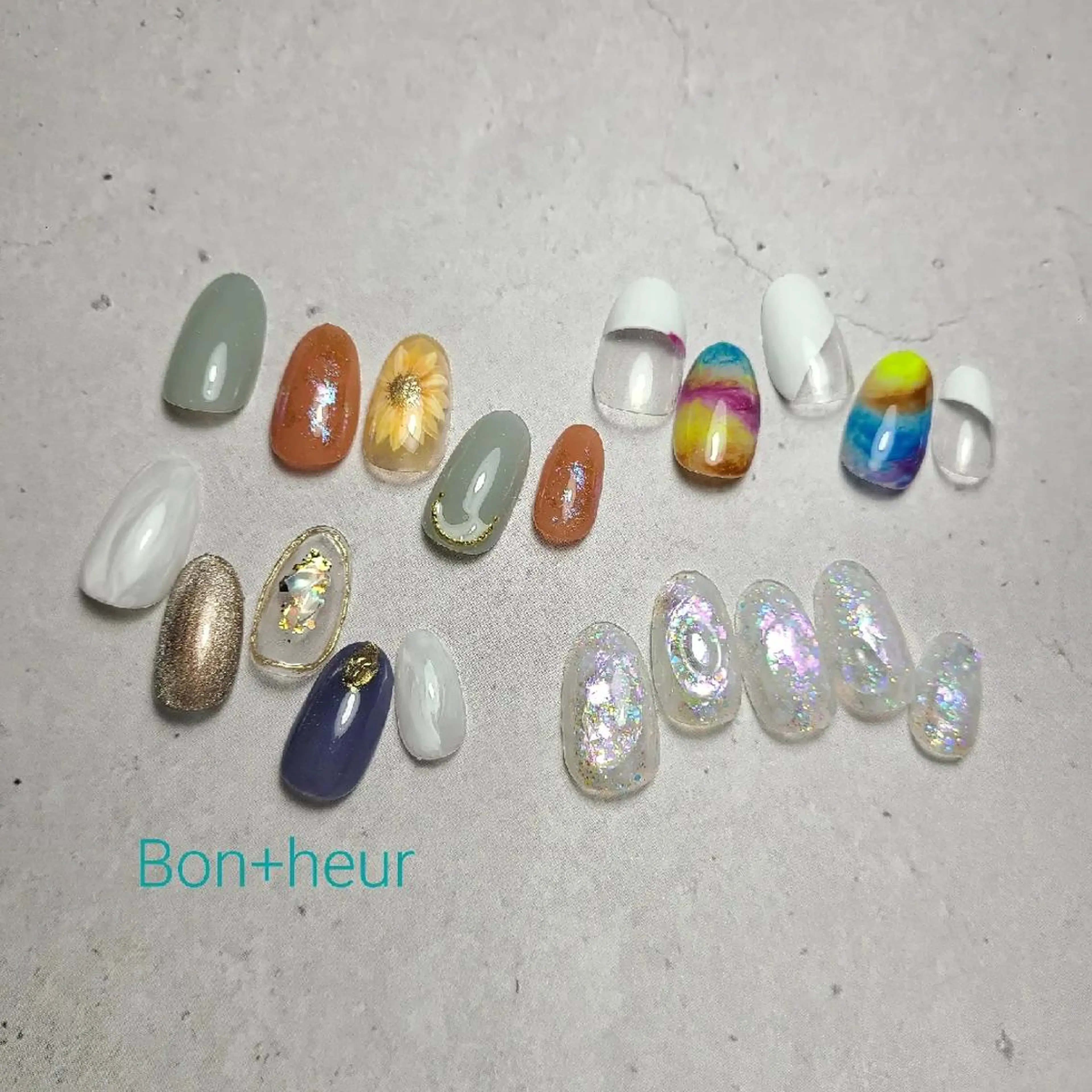 ネイル フラワーネイル ジェルネイル グラデーション キラキラネイル ラメ(グリッター) ハンドネイル 宮口 紗子のネイルデザイン