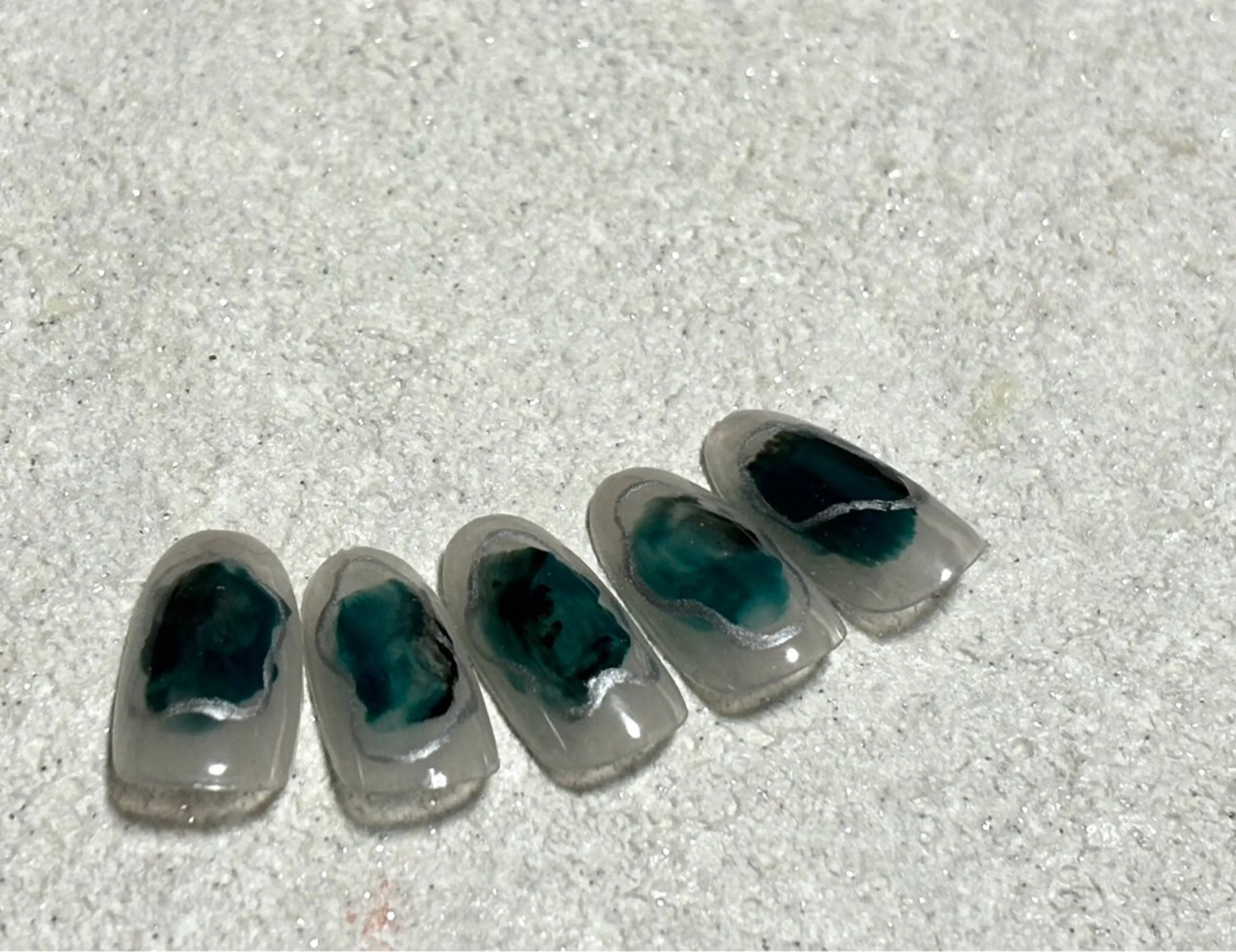 ネイル オーロラネイル フットネイル フレンチネイル ジェルネイル 韓国ネイル ハンドネイル kiki nail 二子玉川のネイルデザイン