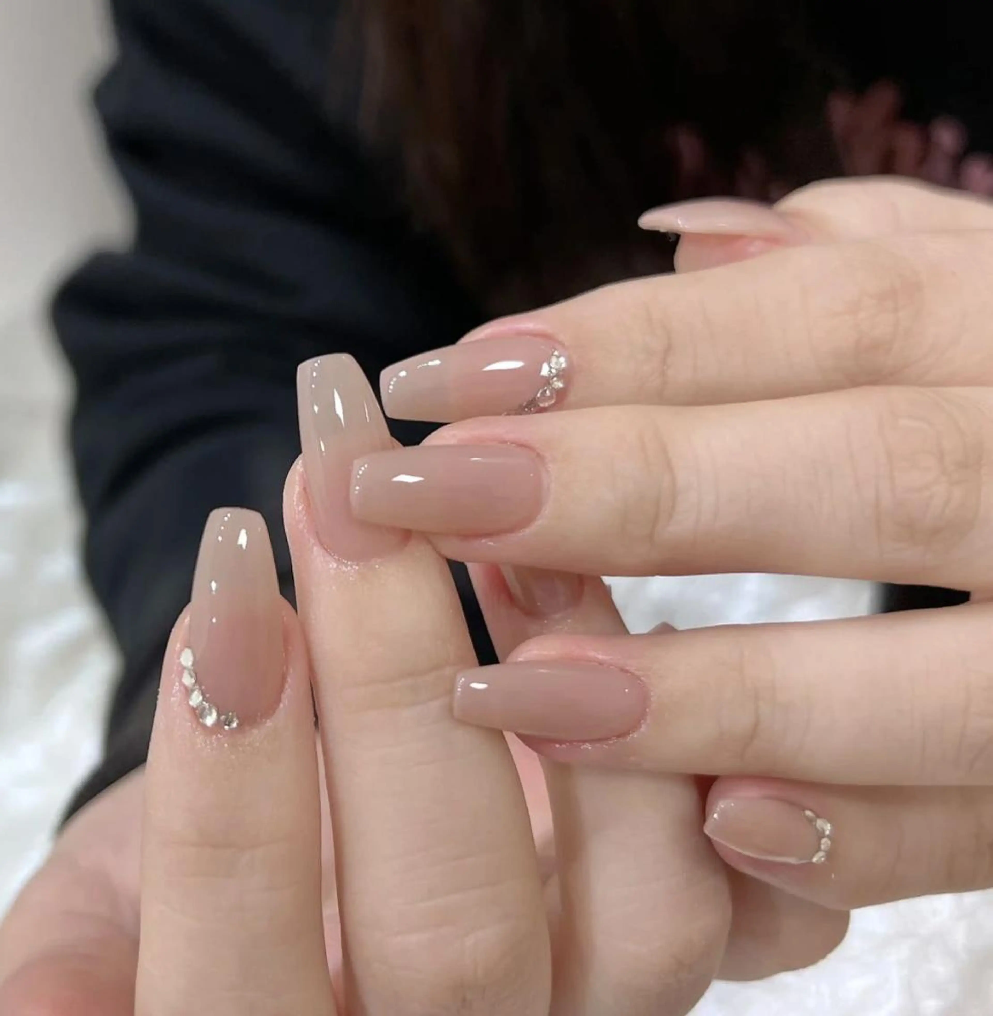 ネイル シンプルネイル Queens みなみのネイルデザイン