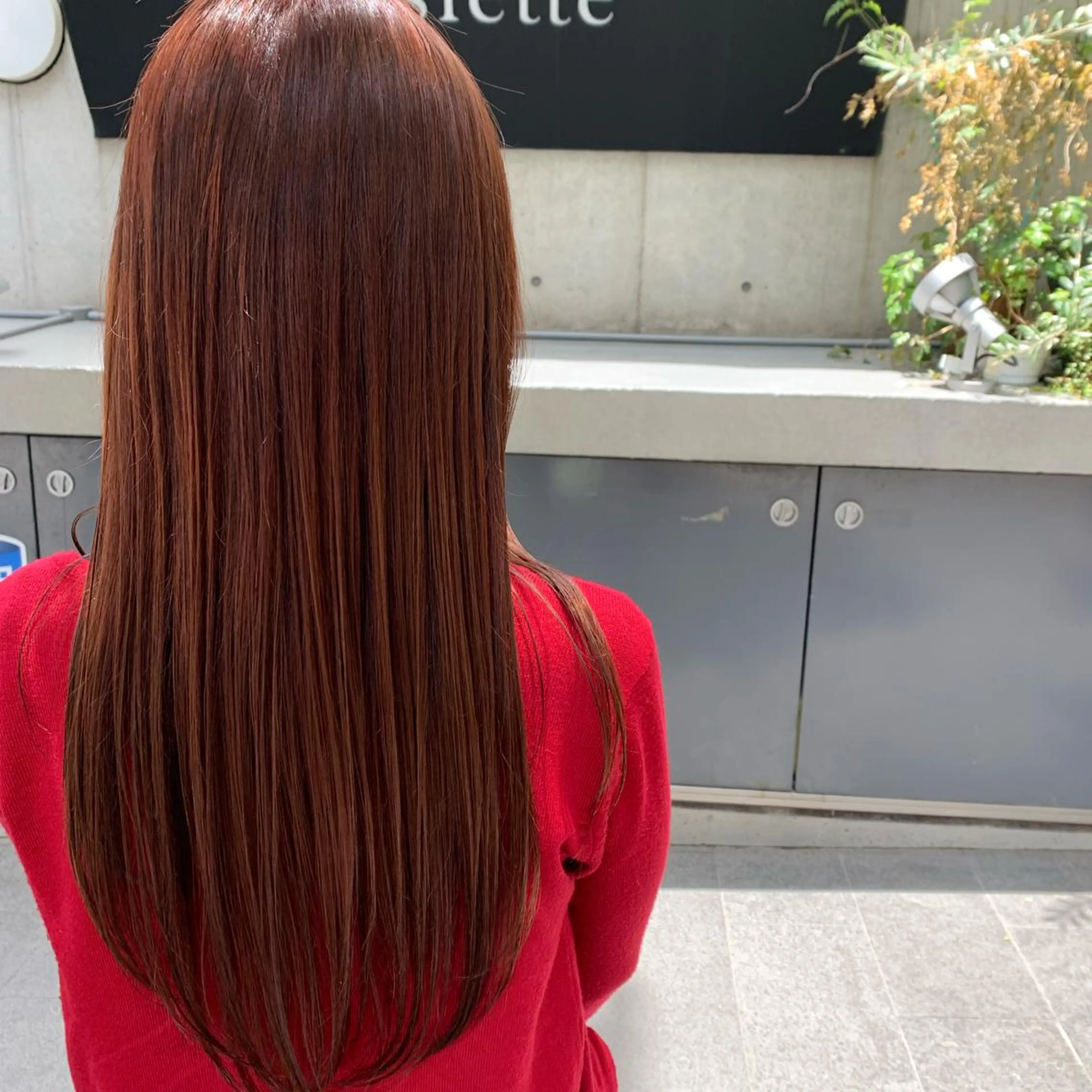 ロング カラー マネージャー八尾 裕一郎のヘアスタイル