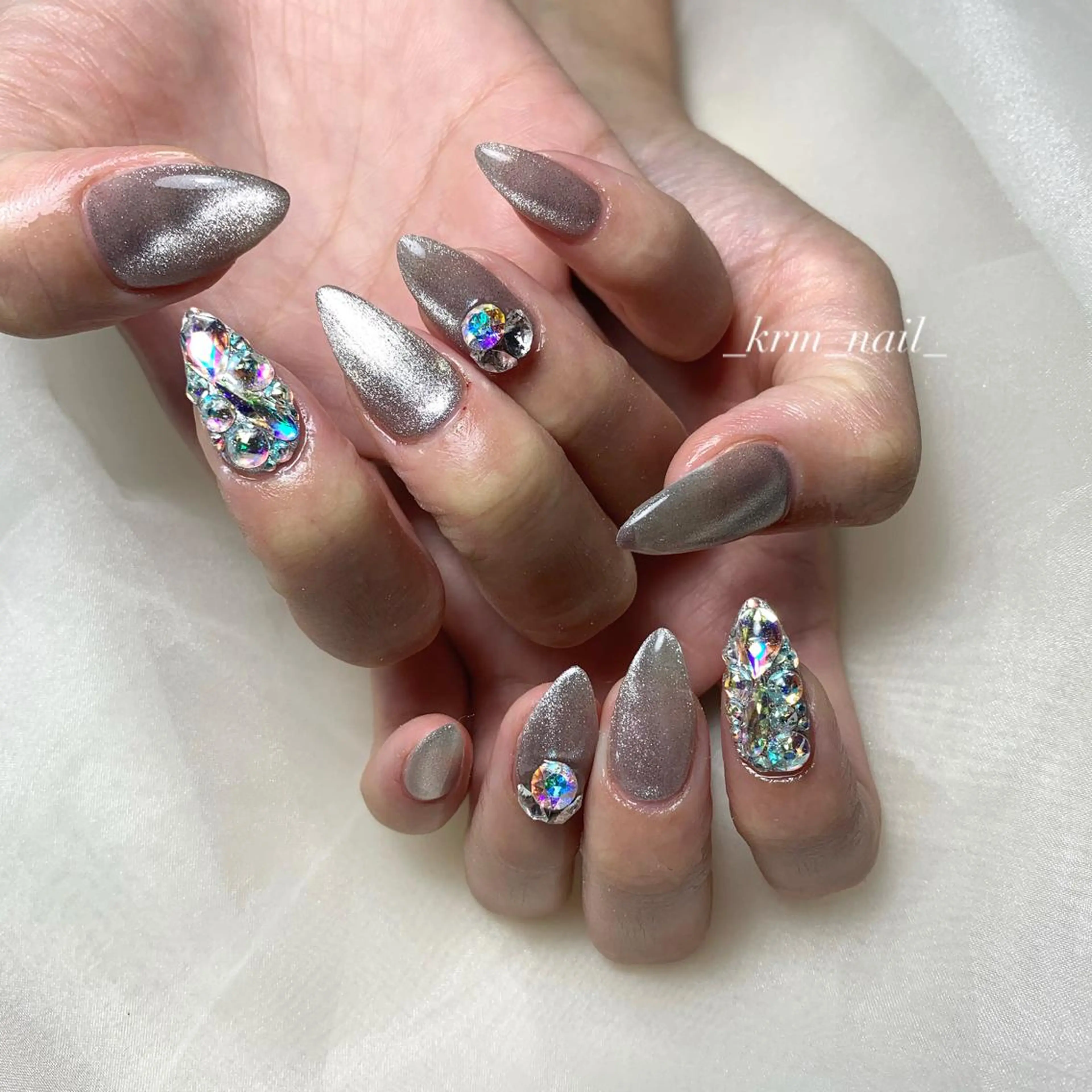 ネイル ストーンネイル esterella所属・Nail salon esterellaのネイルデザイン