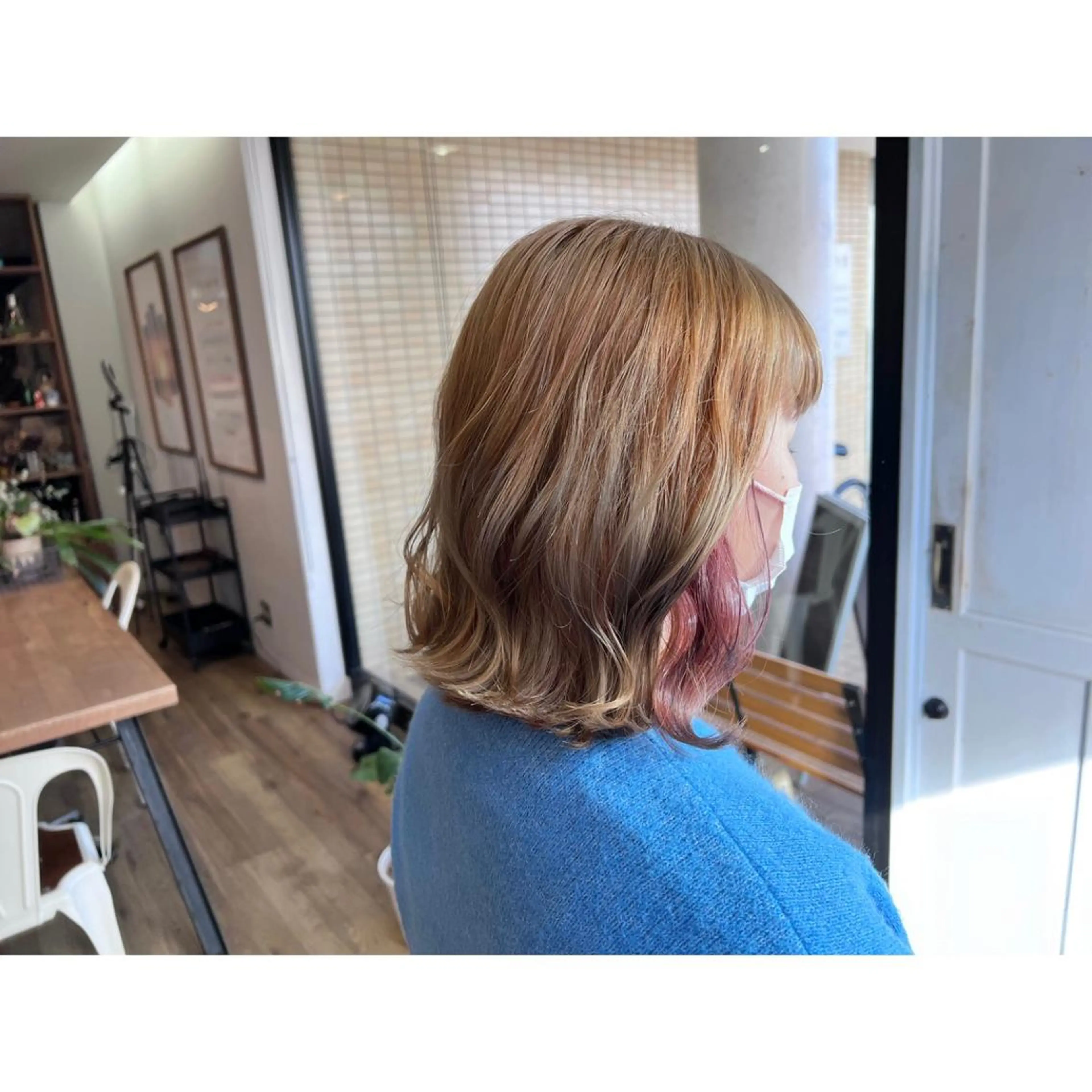 ミディアム カラー ベージュカラー ピンクカラー ツキダテ ユイのヘアスタイル