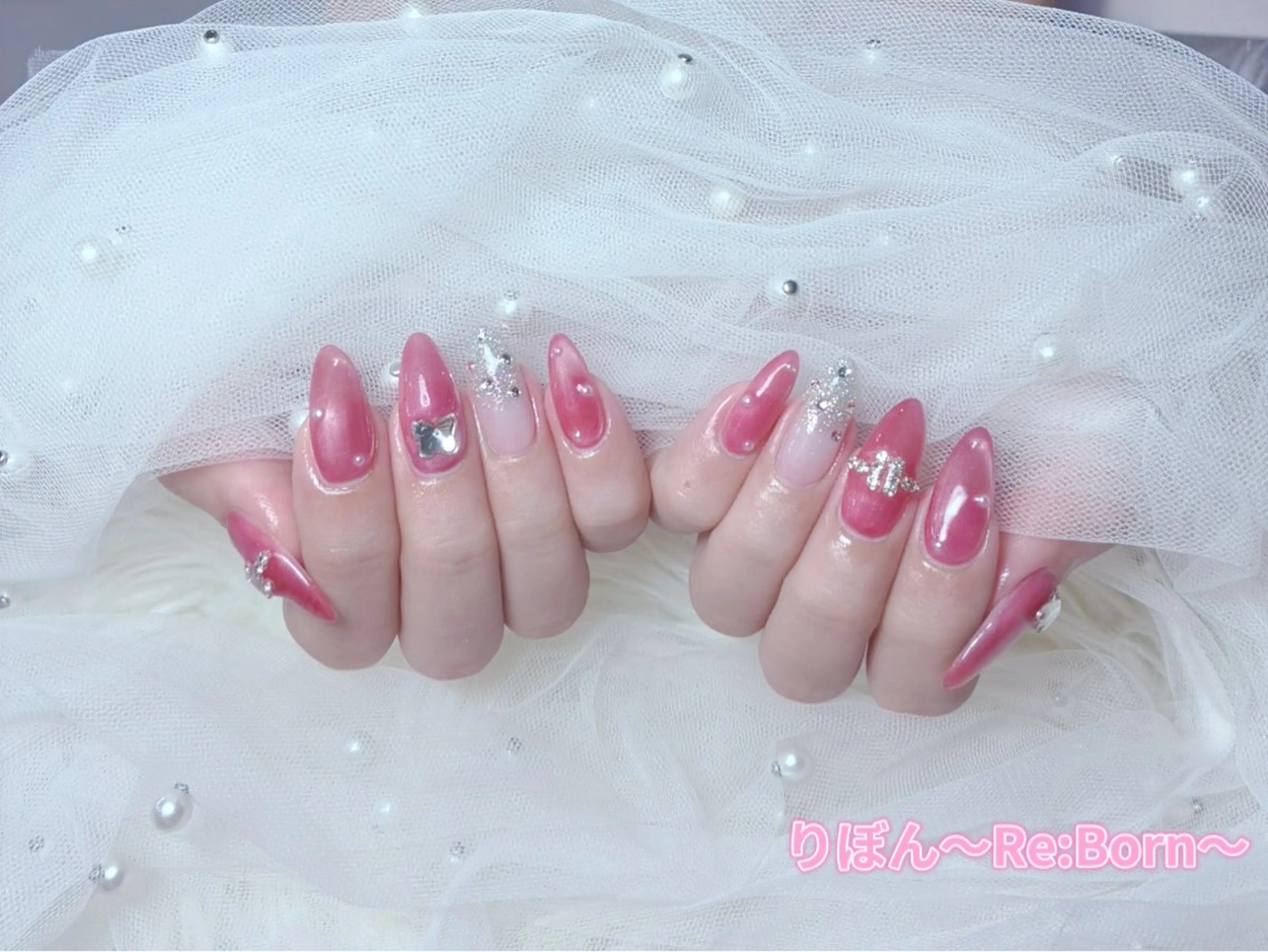 ミディアム 韓国風ヘア りぼん Re:Bonrのネイルデザイン