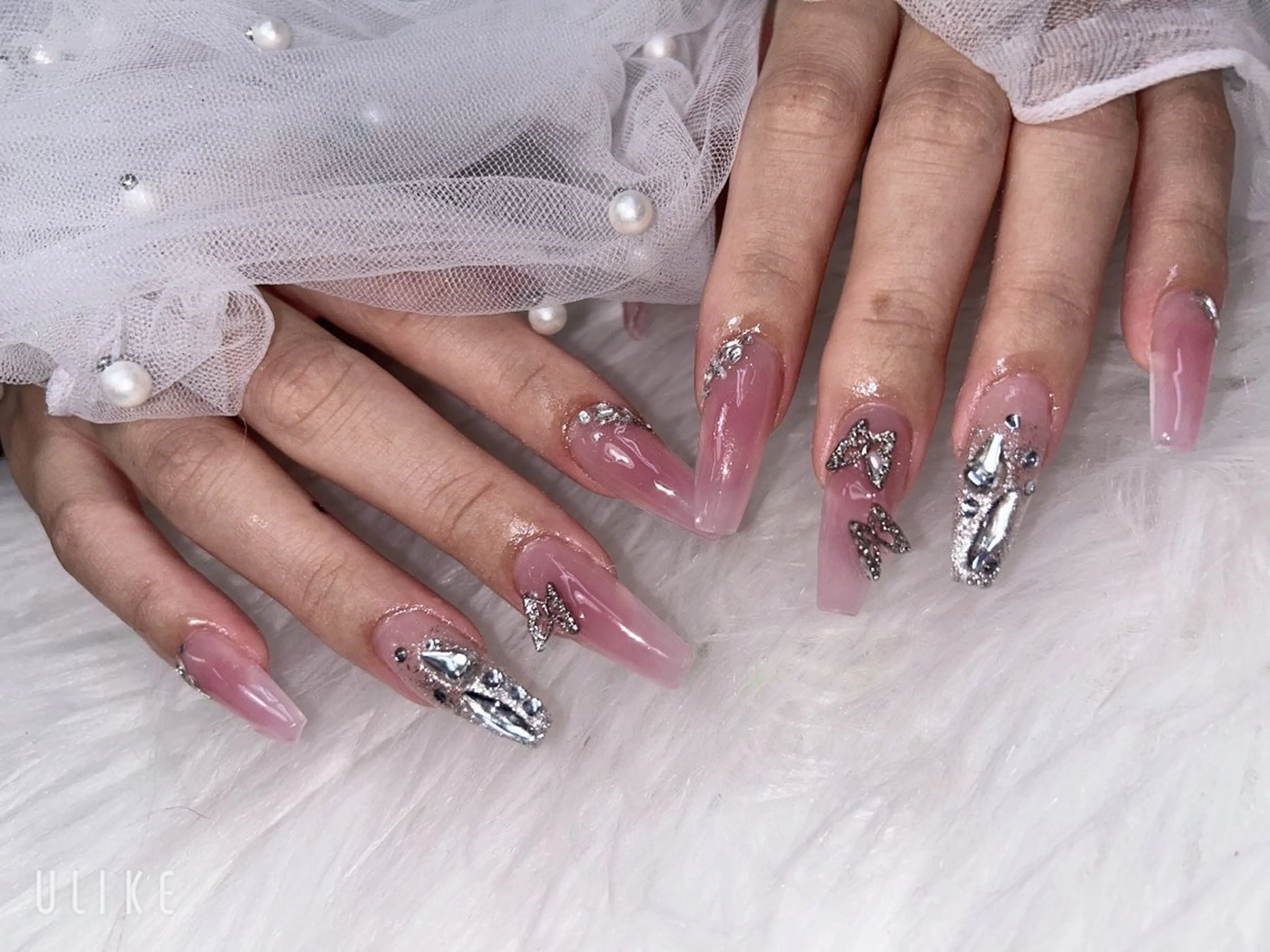 ネイル 高草木 桃香のネイルデザイン