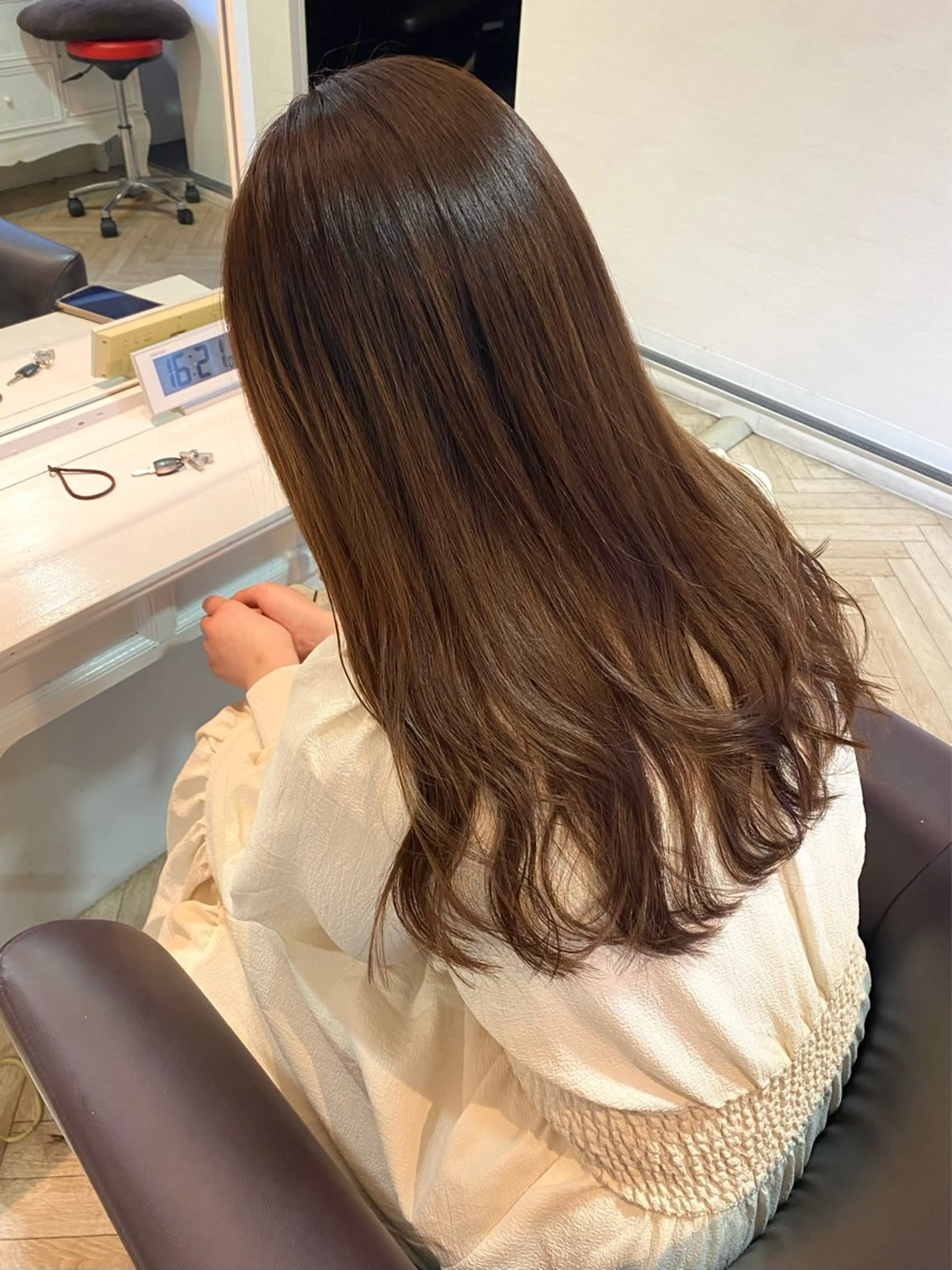 ロング カラー ブラウンカラー カット ヘアカラー Reginavita栄店 【レジナヴィータ】所属・鈴木 二依奈のヘアスタイル