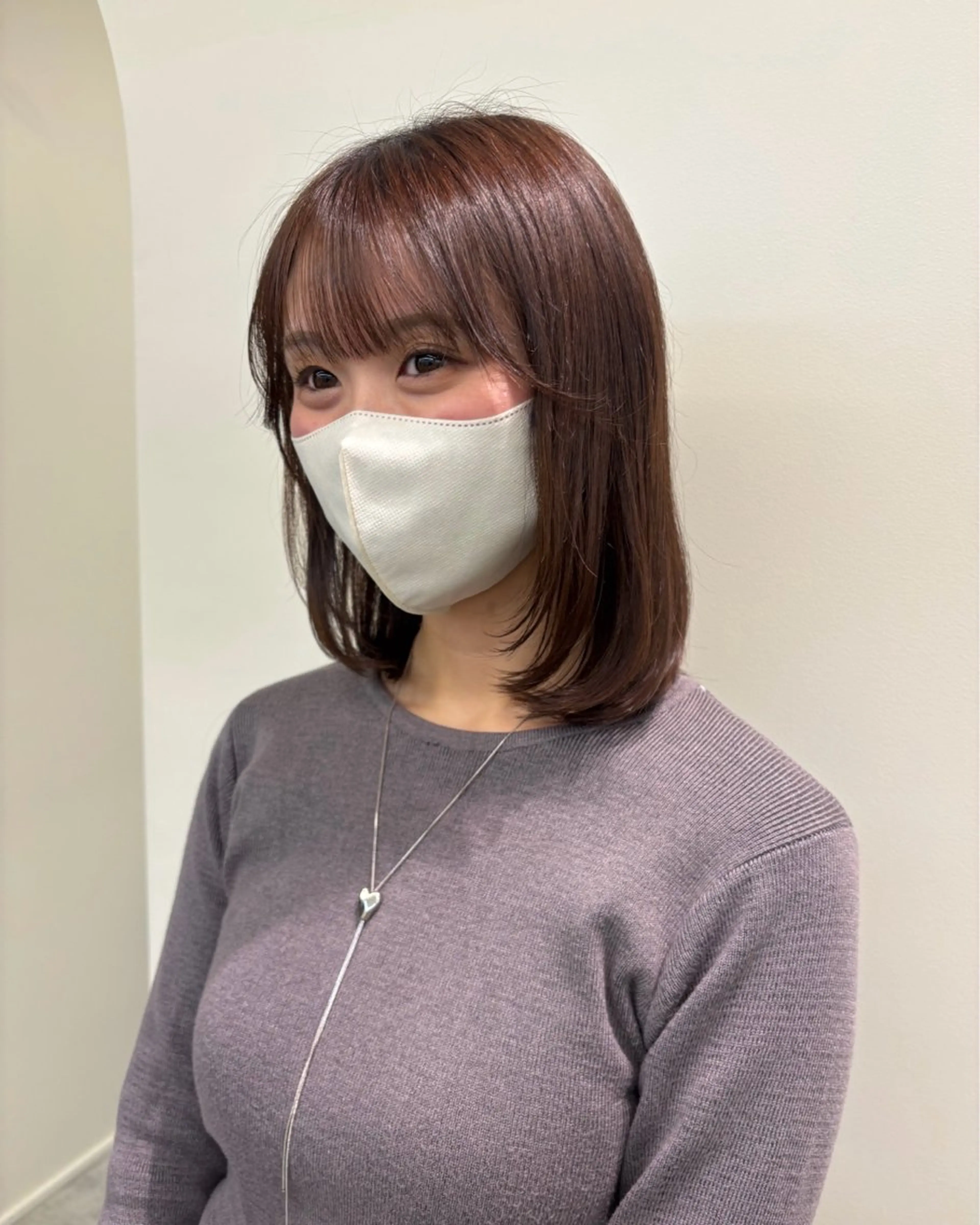 ミディアム 栗崎 菜弥のヘアスタイル