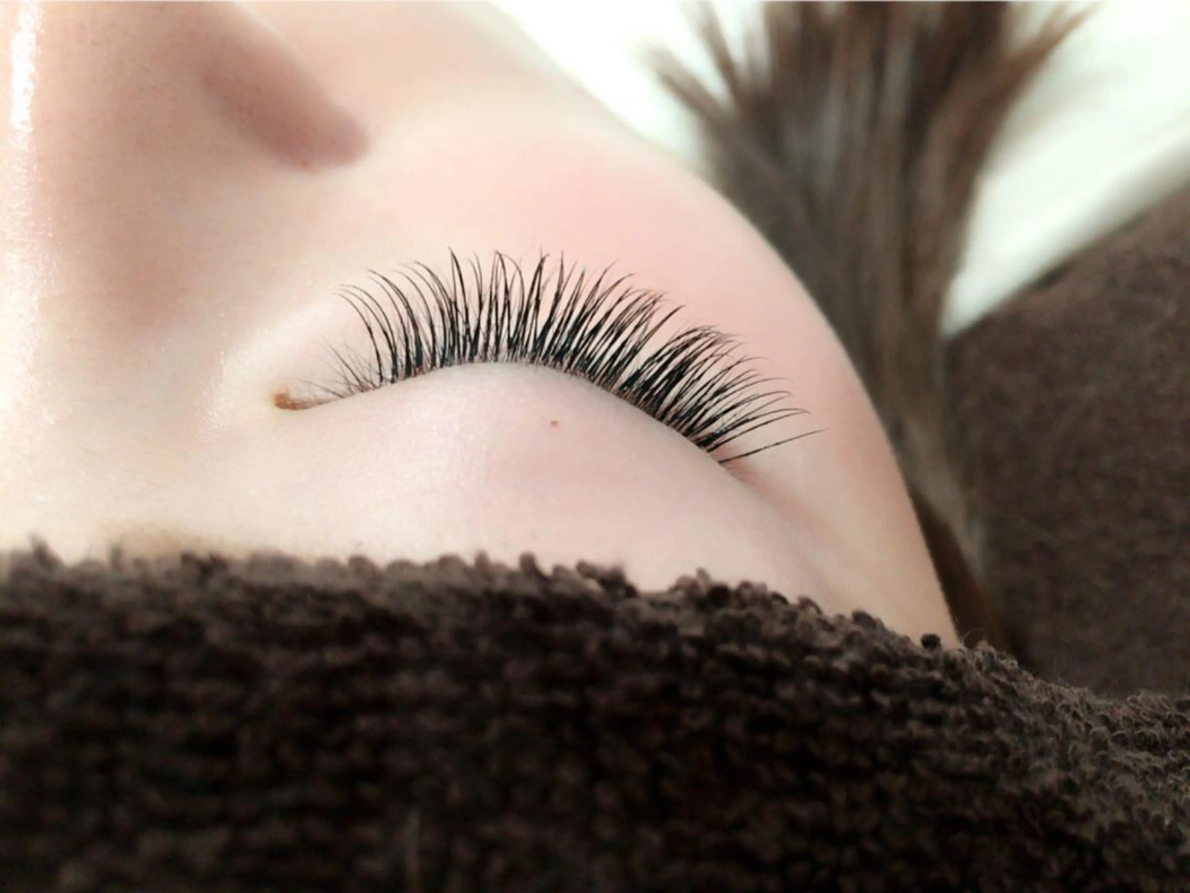 マツエク・マツパ Jカール セーブル due hair 京都駅前店 MILBON オージュア認定サロン【デューヘアー】所属・ハイトーンブリーチ 土坂 由志【京都】のヘアスタイル