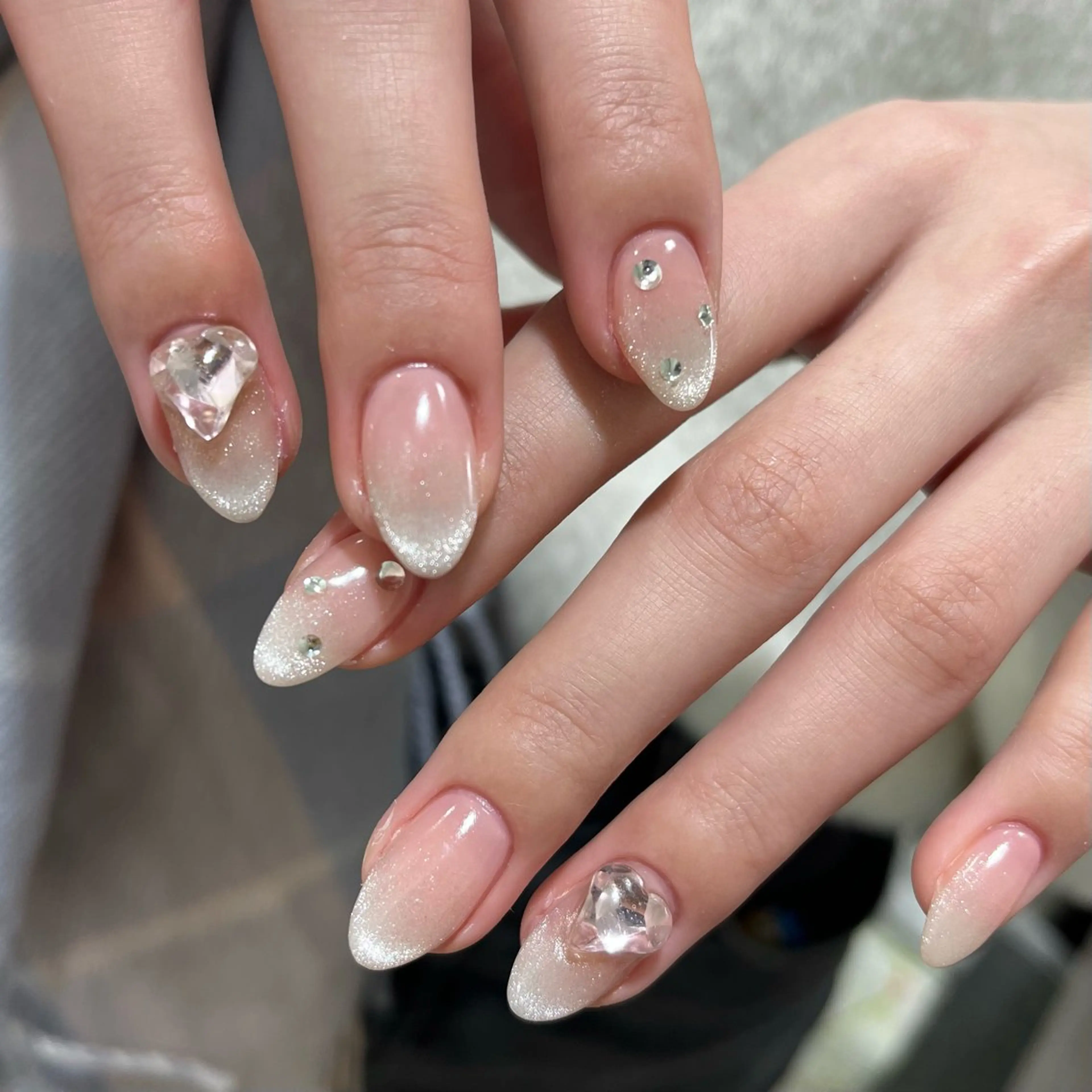 ネイル アートネイル グラデーション ハート キラキラネイル ラメ(グリッター) ハンドネイル フットネイル para ☀︎ sol by BECK所属・Para Sol nail　Maoのネイルデザイン