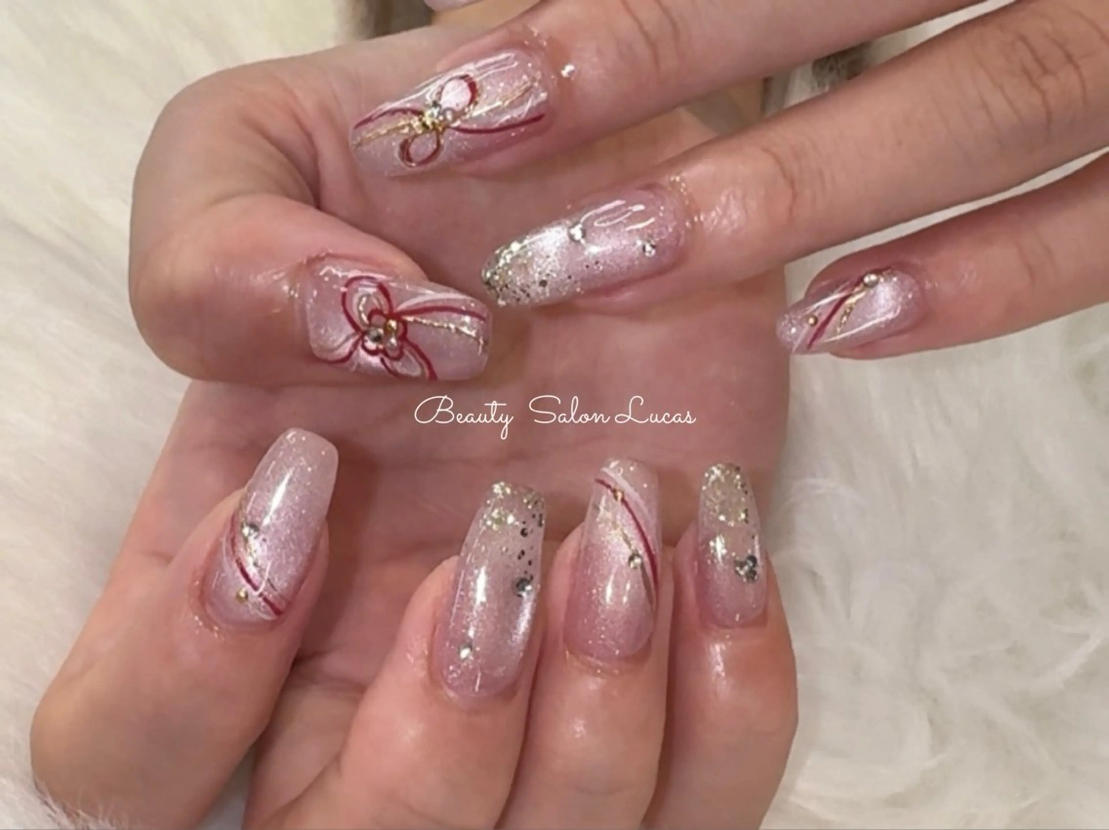 ネイル 成人式 ハンドネイル Beauty Salon Lucas所属・Lucas AIKAのネイルデザイン