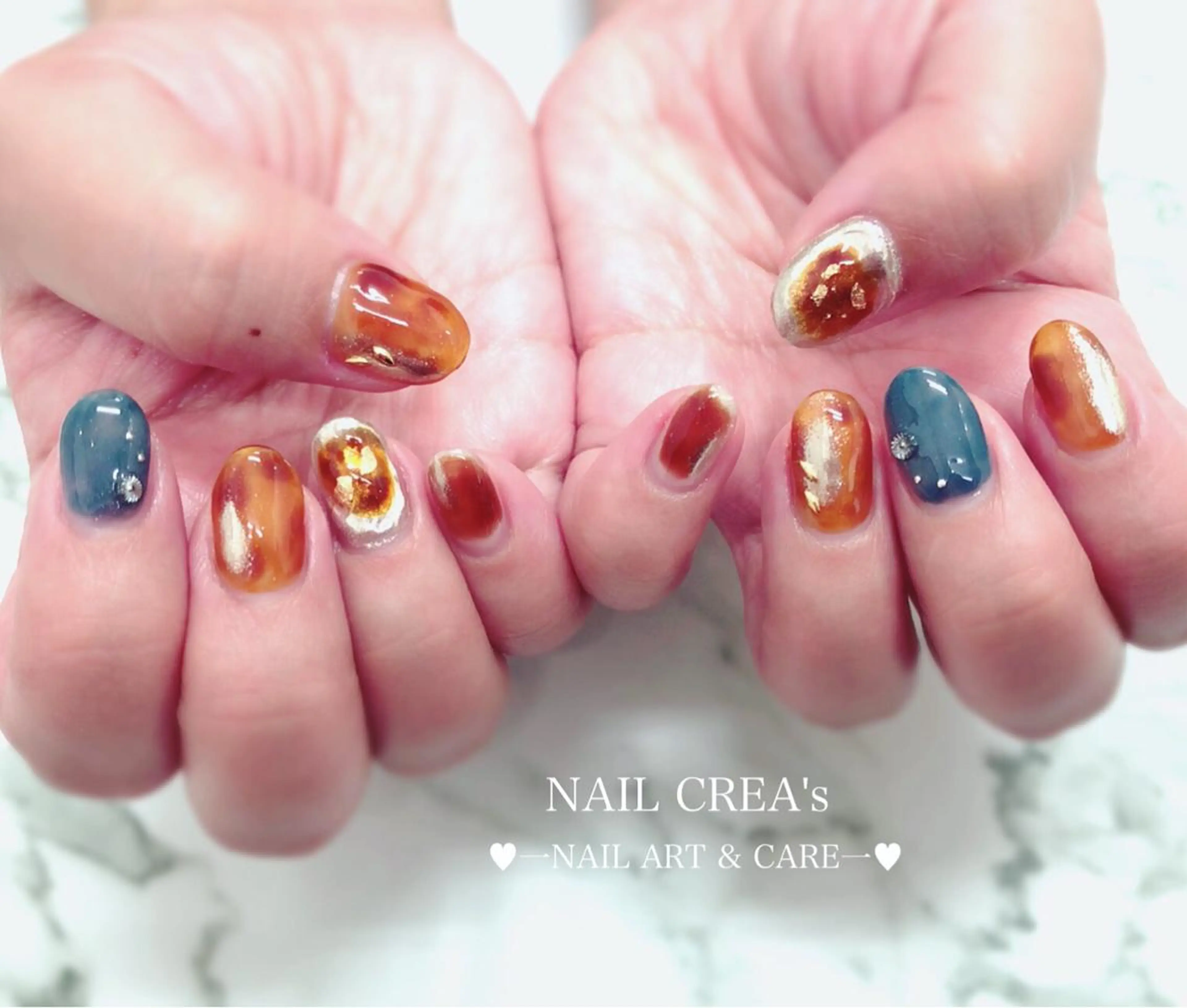 ミディアム ネイル アートネイル べっ甲ネイル ワンカラーネイル ネイルクレアズ所属・NAIL CREAs ネイルクレアズのネイルデザイン
