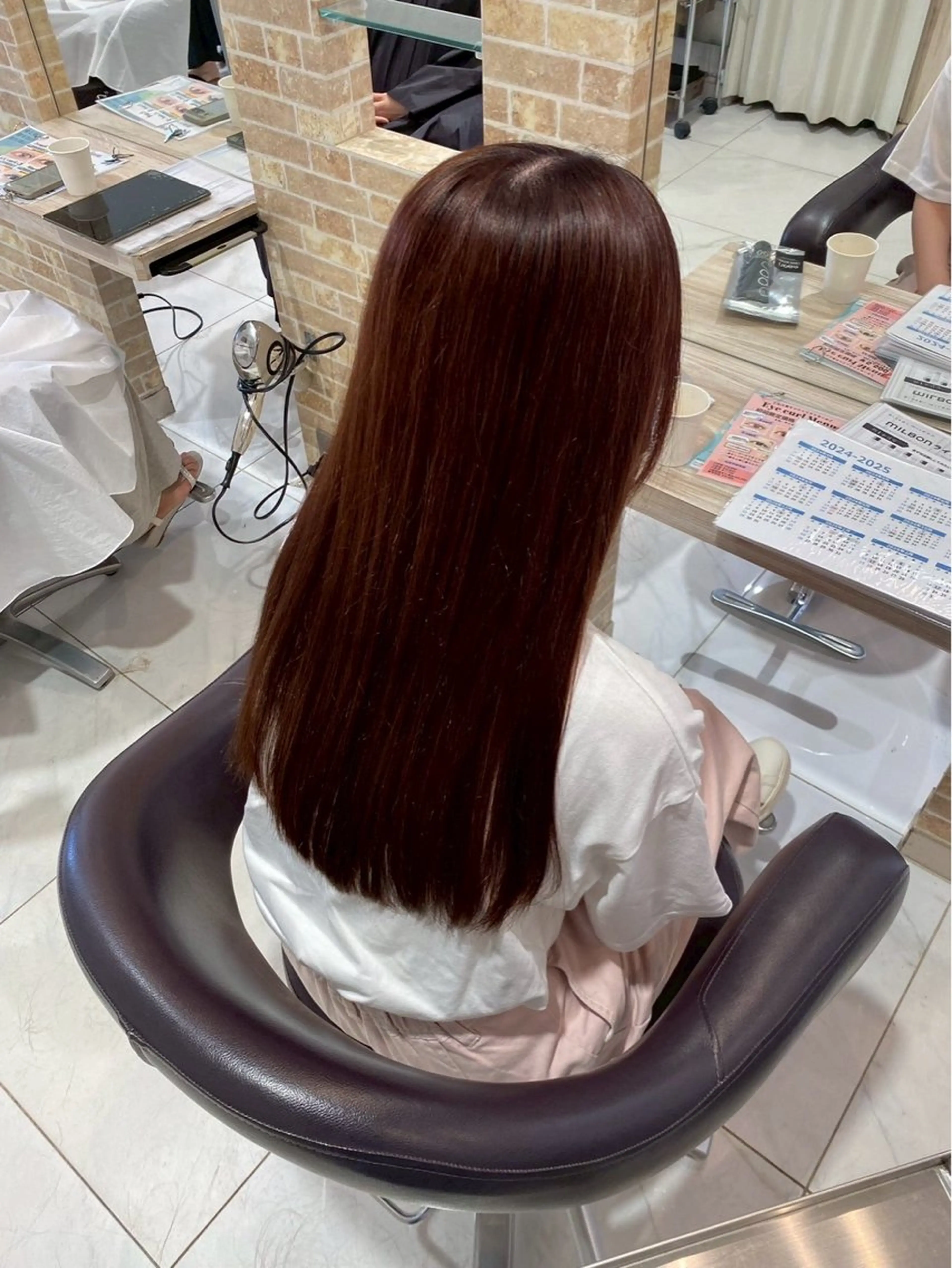 ロング カラー 長房 珠羽のヘアスタイル