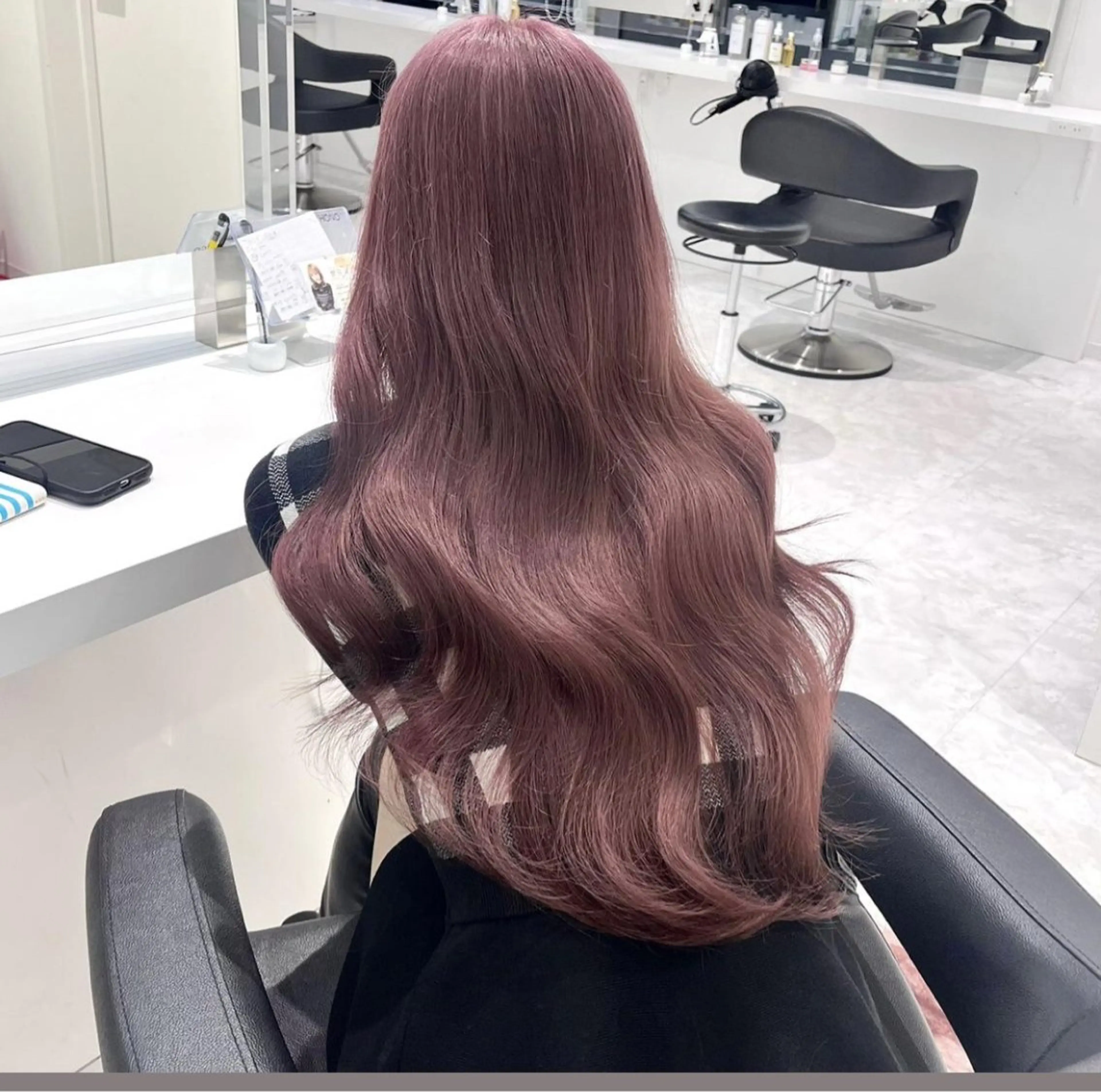 ロング ヘアカラー トリートメント ヘッドスパ ヘアセット 韓国ヘア/ブリーチ無 しWカラー/オリーブのヘアスタイル