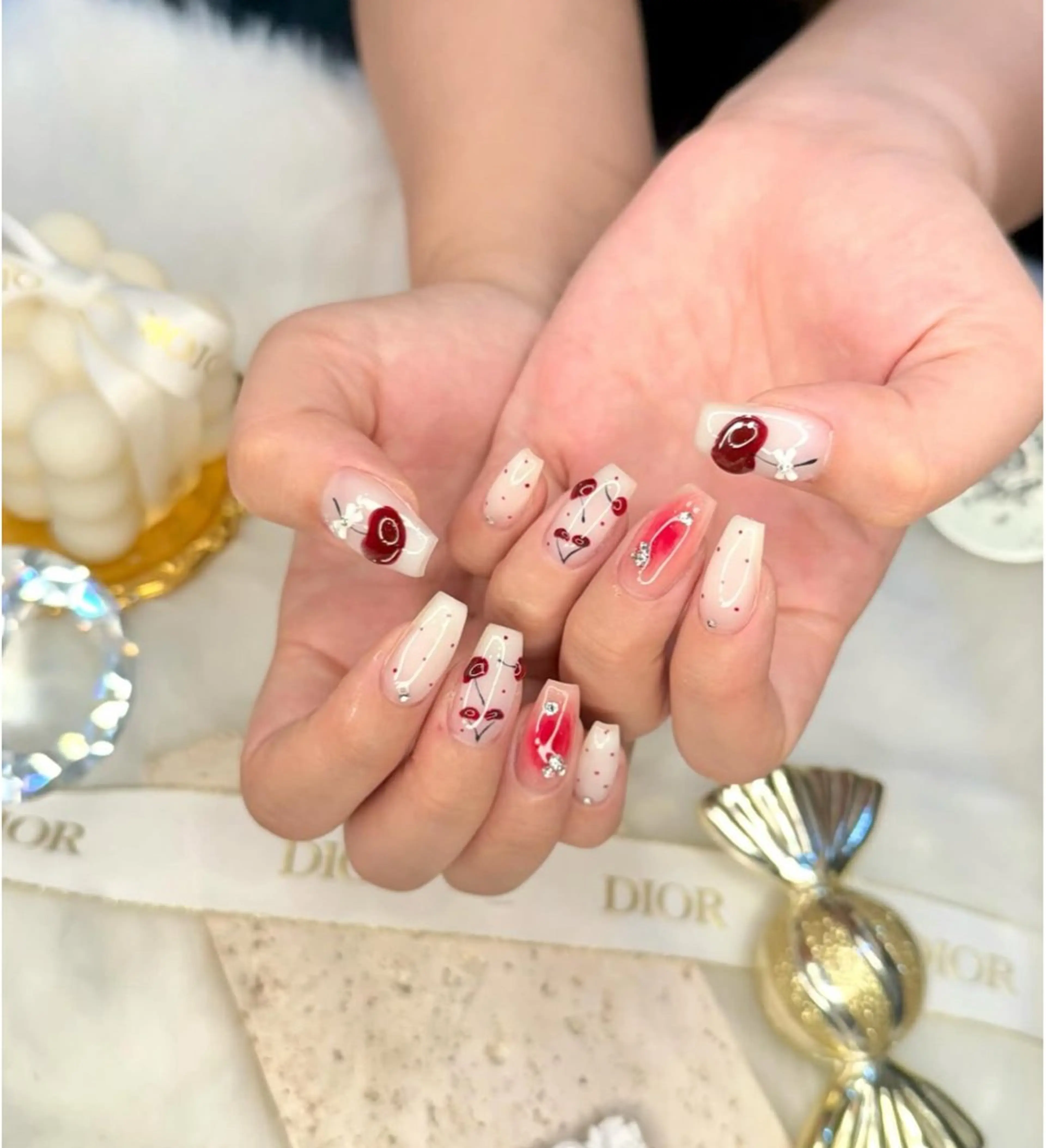 ネイル キラキラネイル マグネットネイル ミラーネイル ニュアンスネイル 春ネイル ハンドネイル Lina nail所属・Lunaa 池袋のネイルデザイン