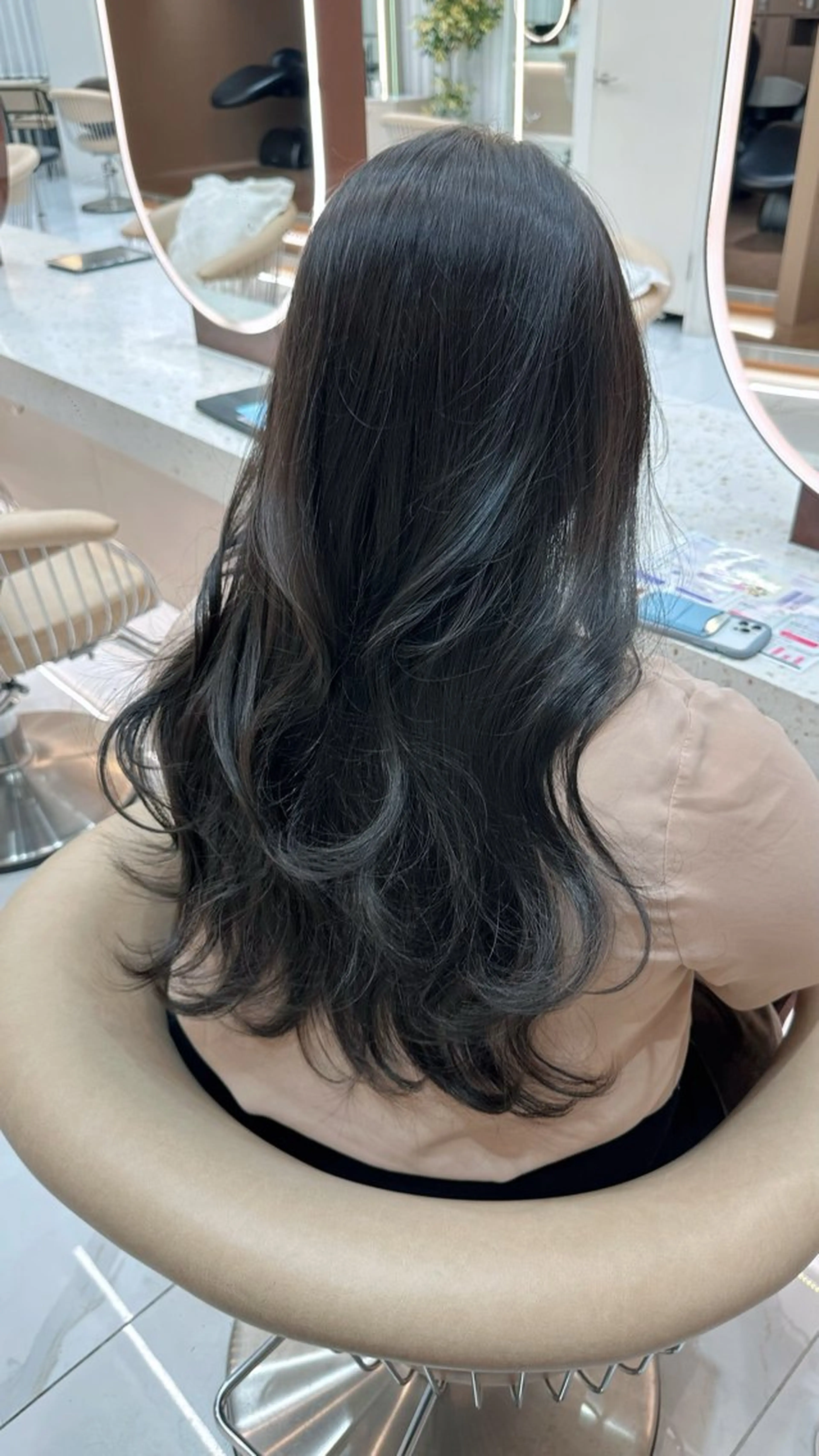 【12月限定‼️】ワンカラー＋1ステップトリートメント（ReFaのマイクロファイン付き）🫶の写真