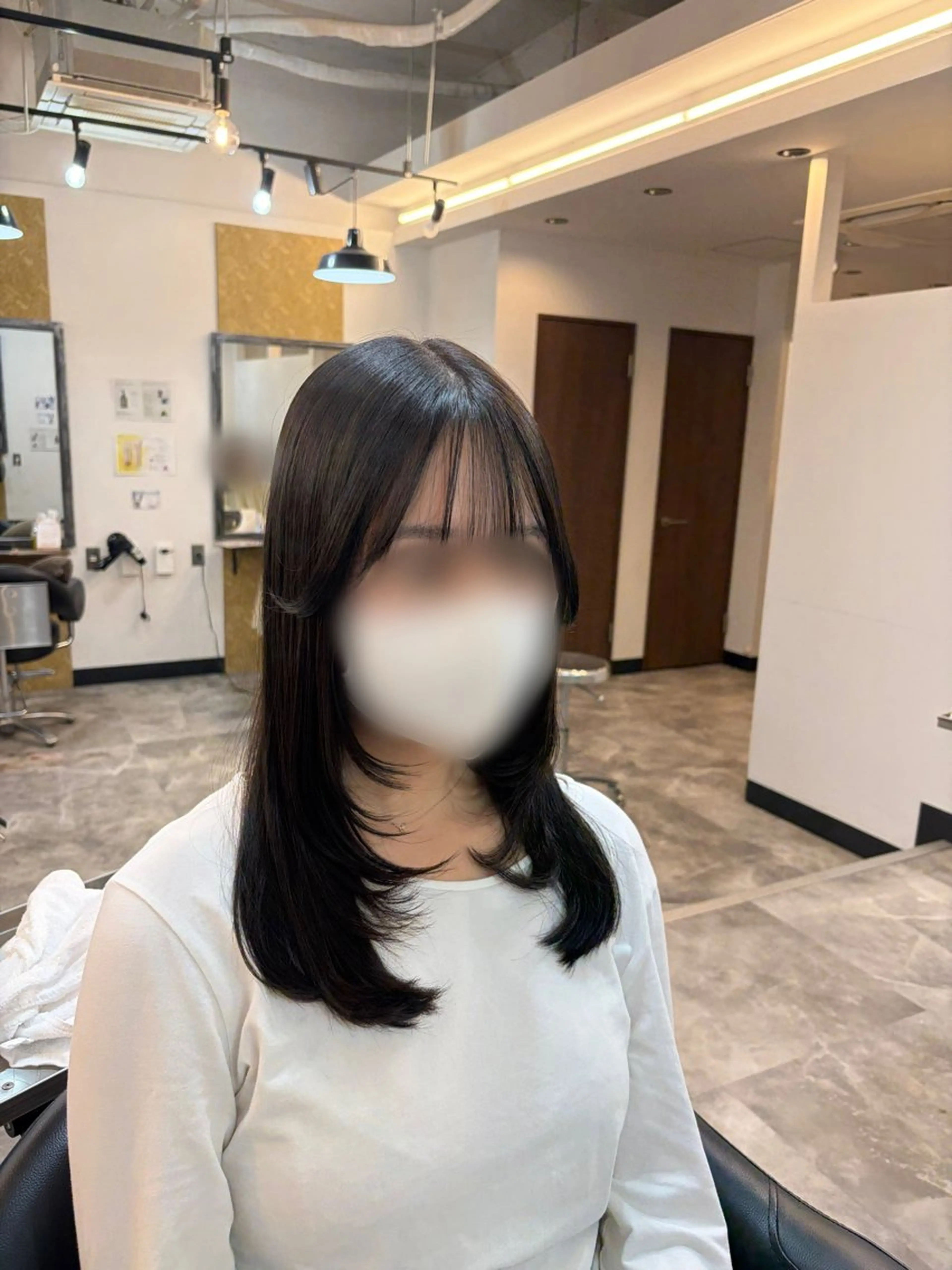 セミロング アイリスト/ スタイリスト🌼岩山のヘアスタイル