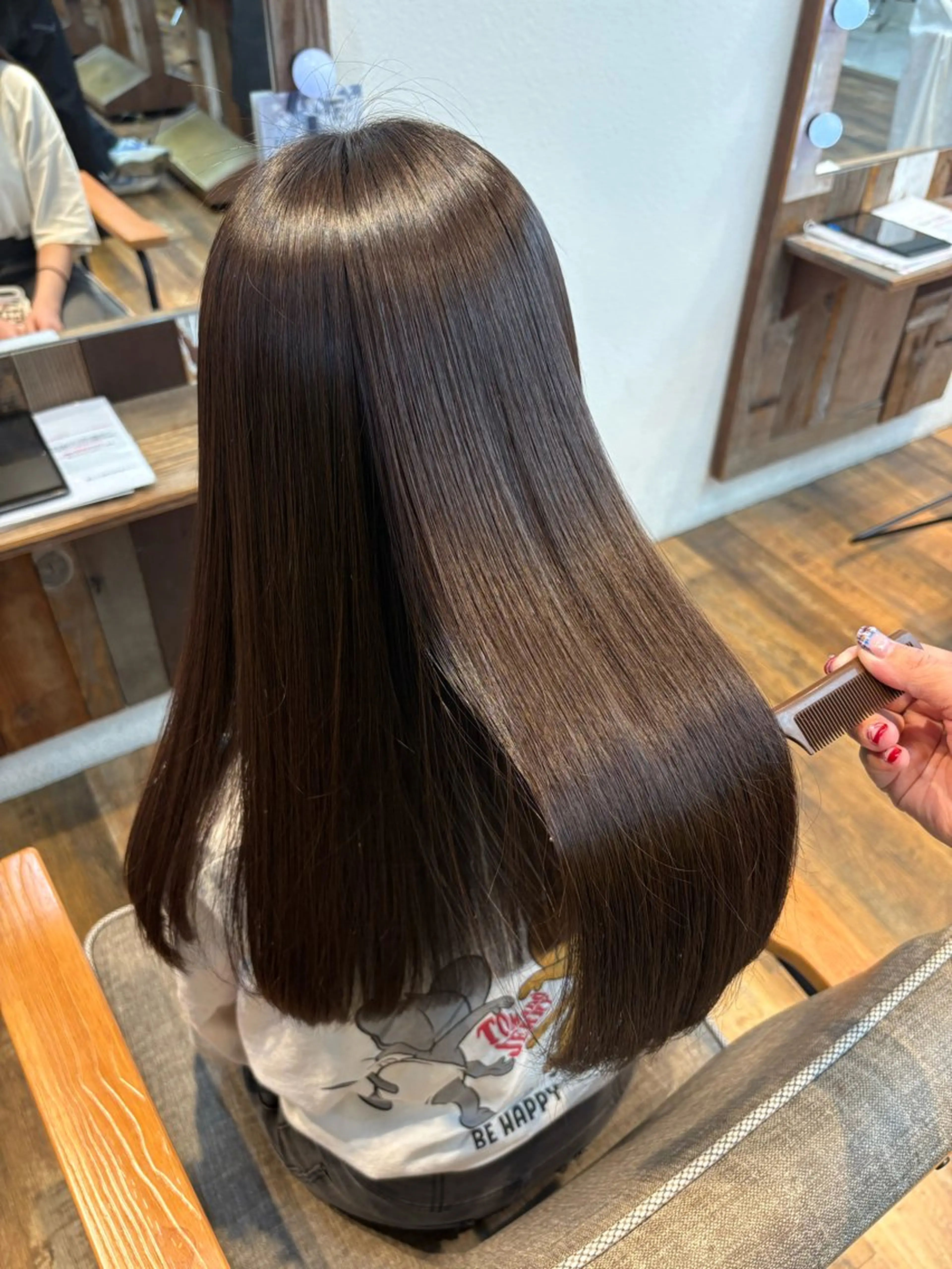 ロング カット 縮毛矯正 レナ┊︎髪質改善 ┊︎シルクストレートのヘアスタイル