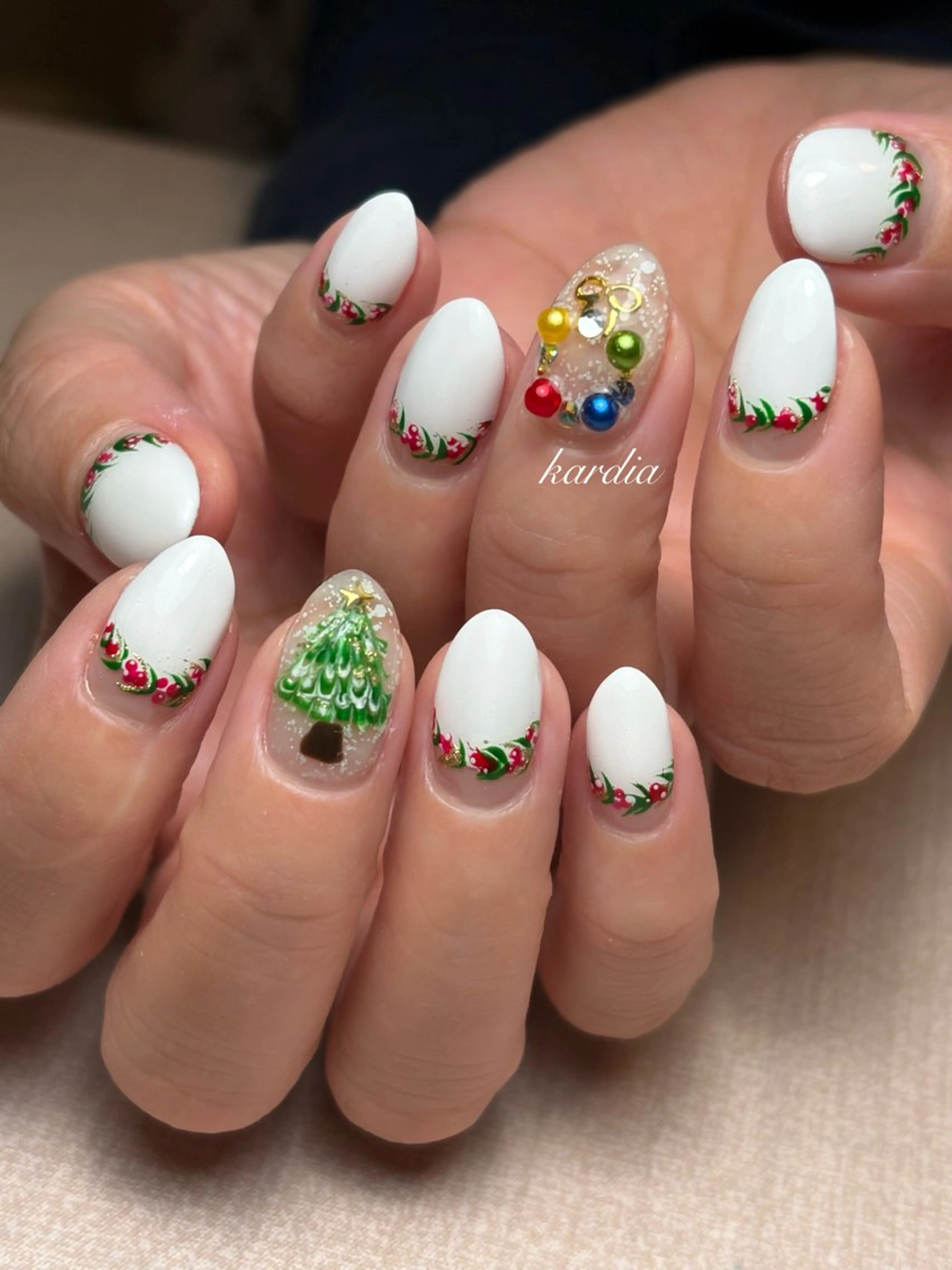 ネイル ハンドネイル καρδιά -ｶﾙﾃﾞｨｱ-のネイルデザイン