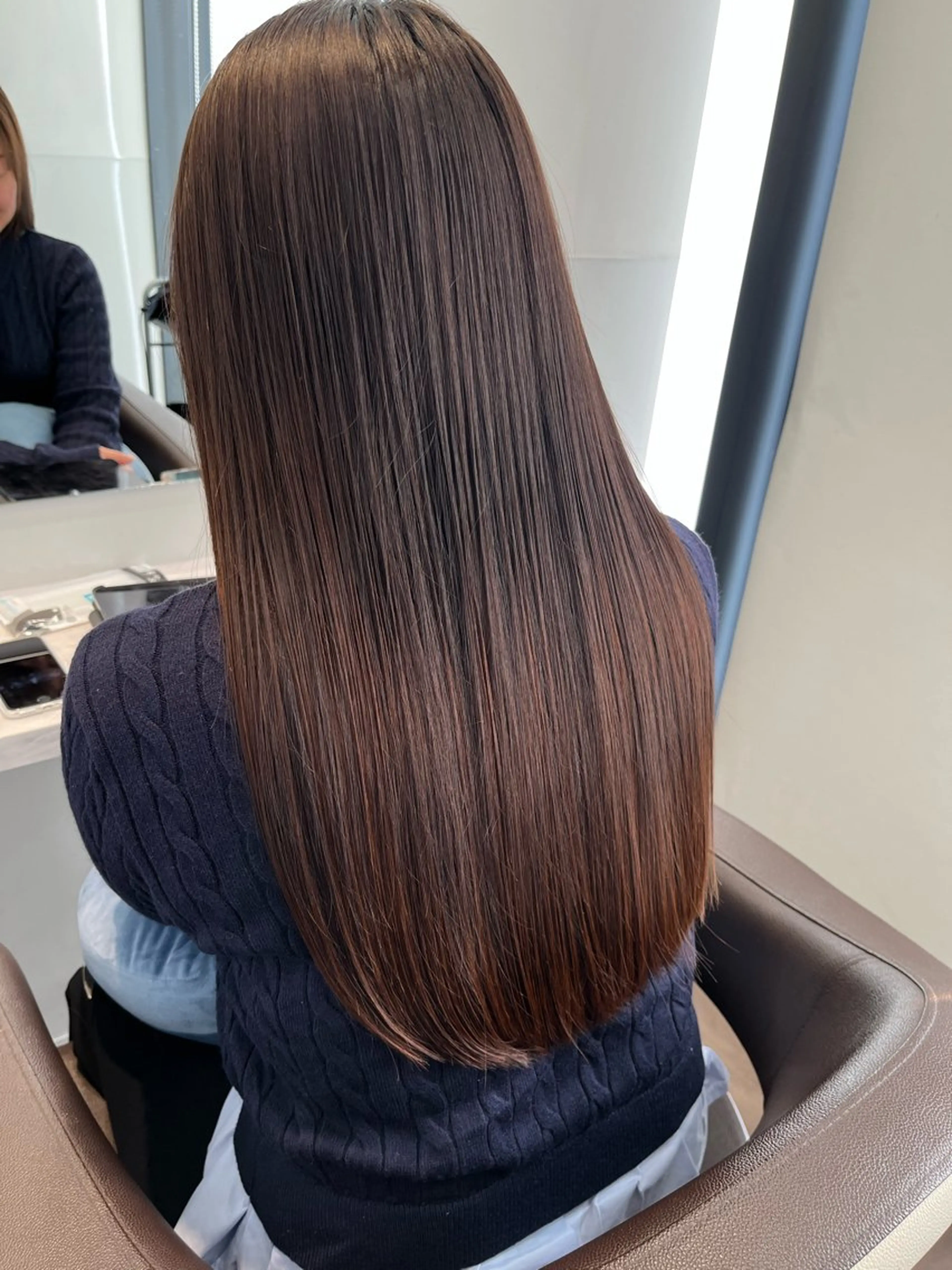 ロング トリートメント ブリーチ無し白髪ぼか し/艶髪/津嘉山のヘアスタイル