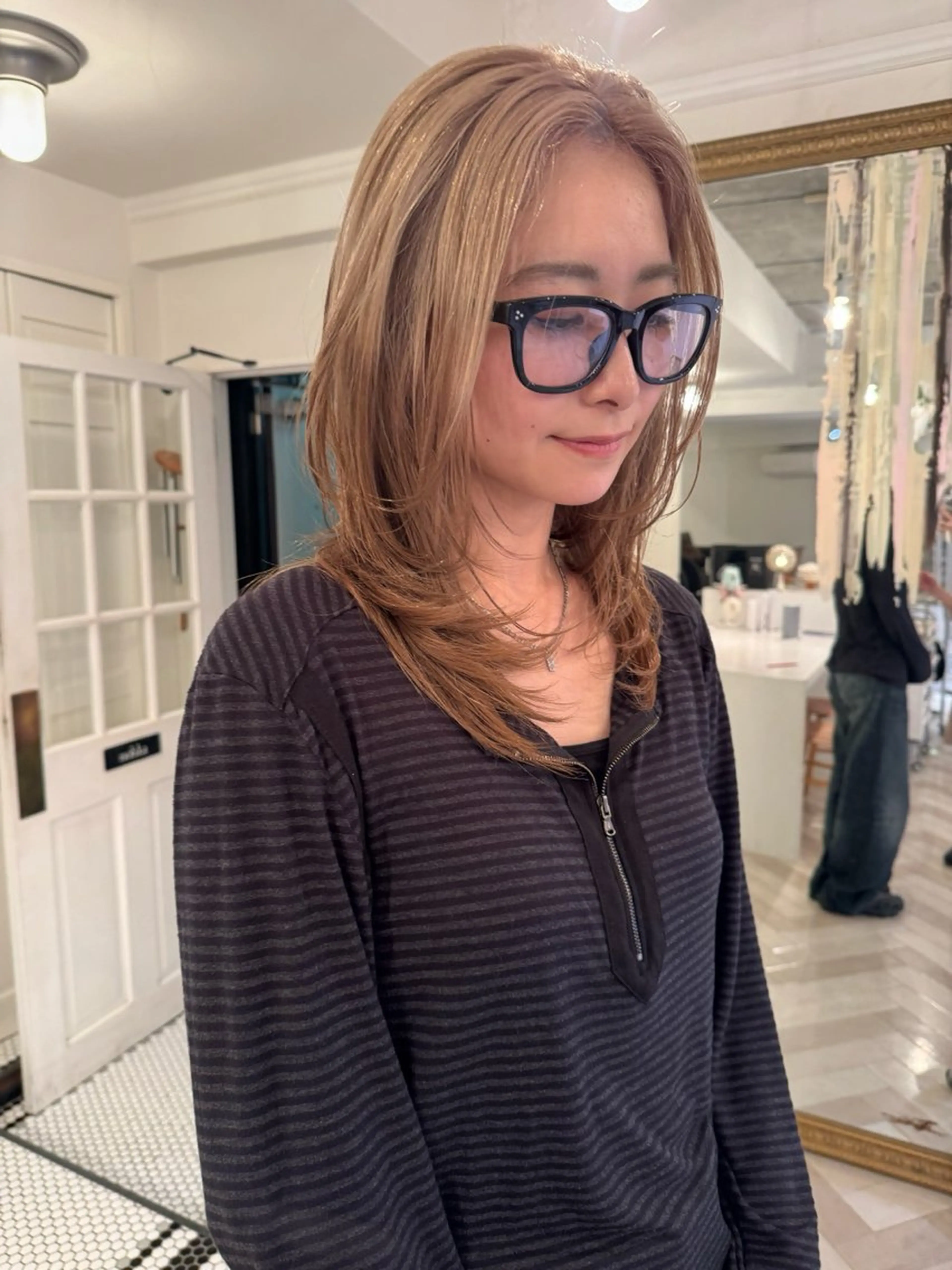 カラー ヘアカラー ブリーチカラー🎀 韓国風/寺門美優のヘアスタイル