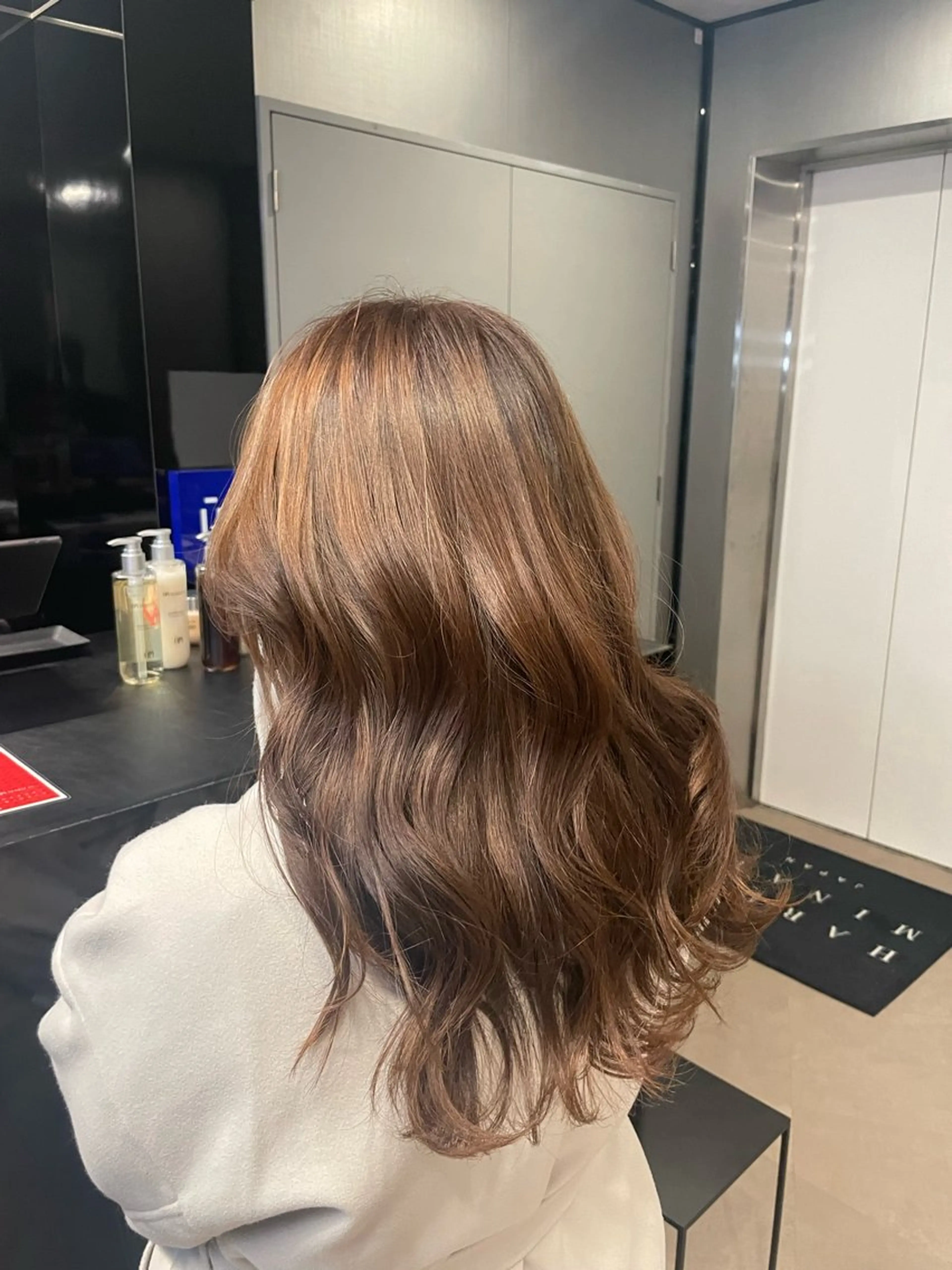 ロング 田端 奈緒のヘアスタイル