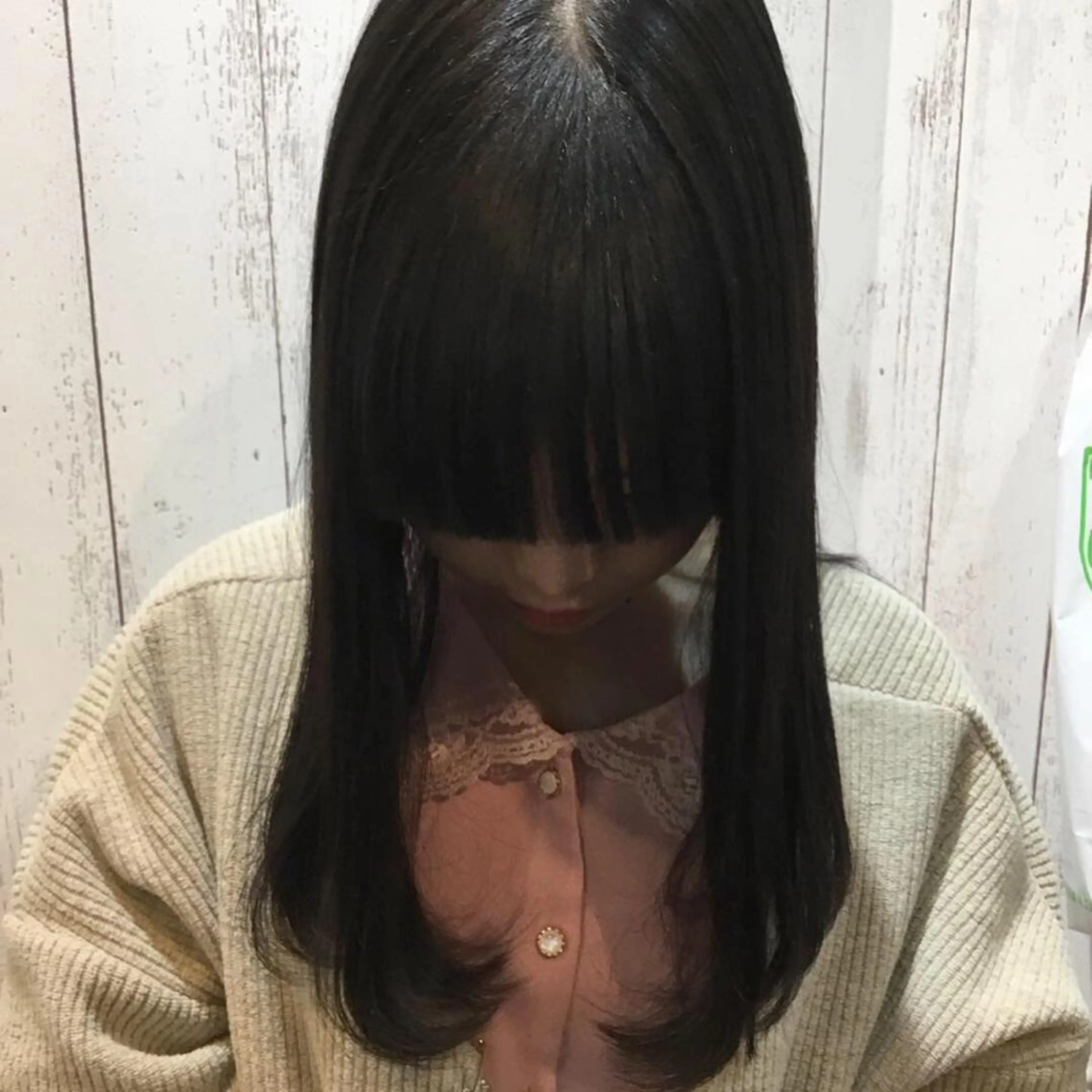 セミロング パーマ embrace エンブレイスのヘアスタイル