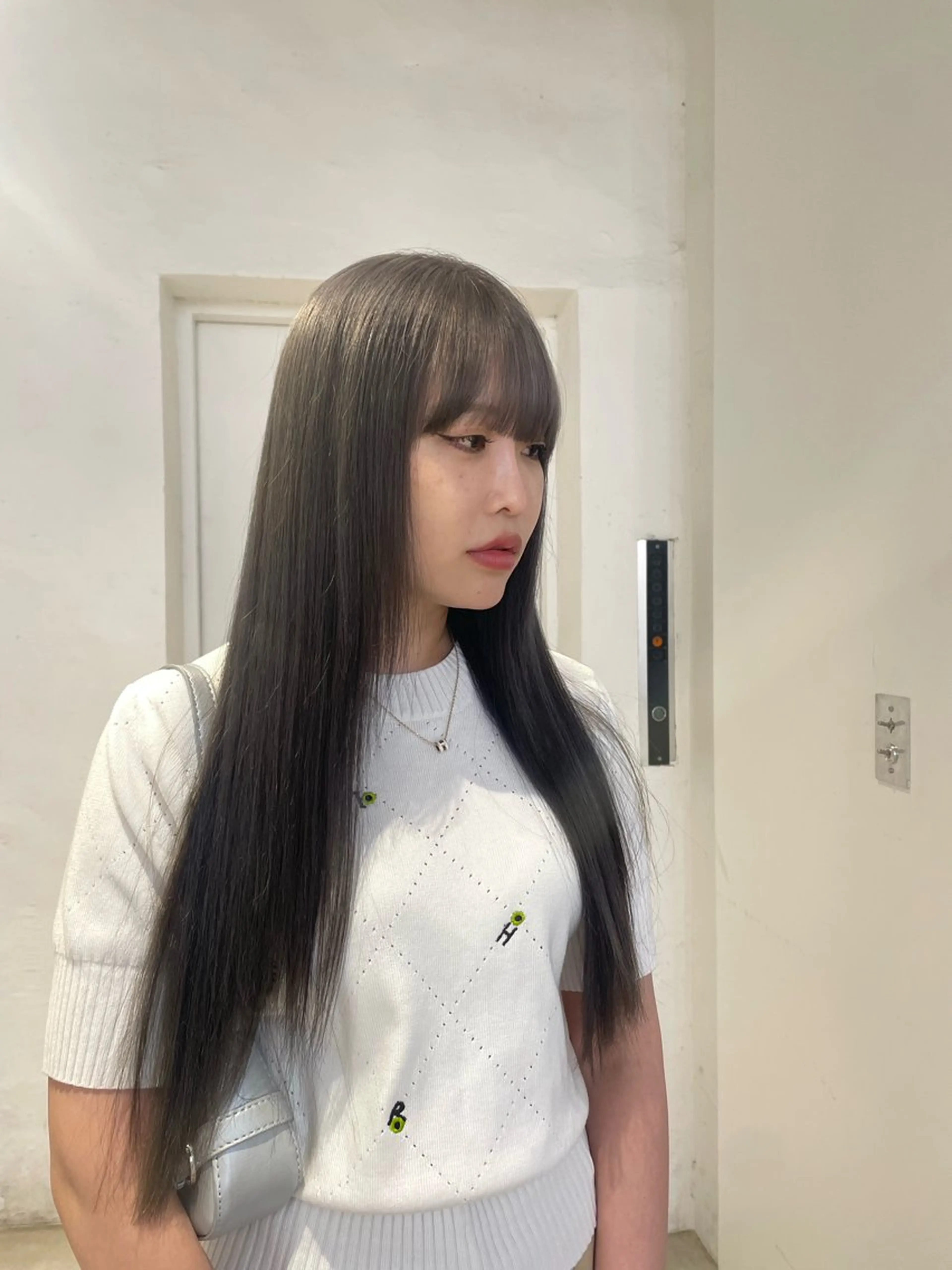 ロング カラー ヘアカラー 🌟暖色系ハイトーン 🌟AIのヘアスタイル