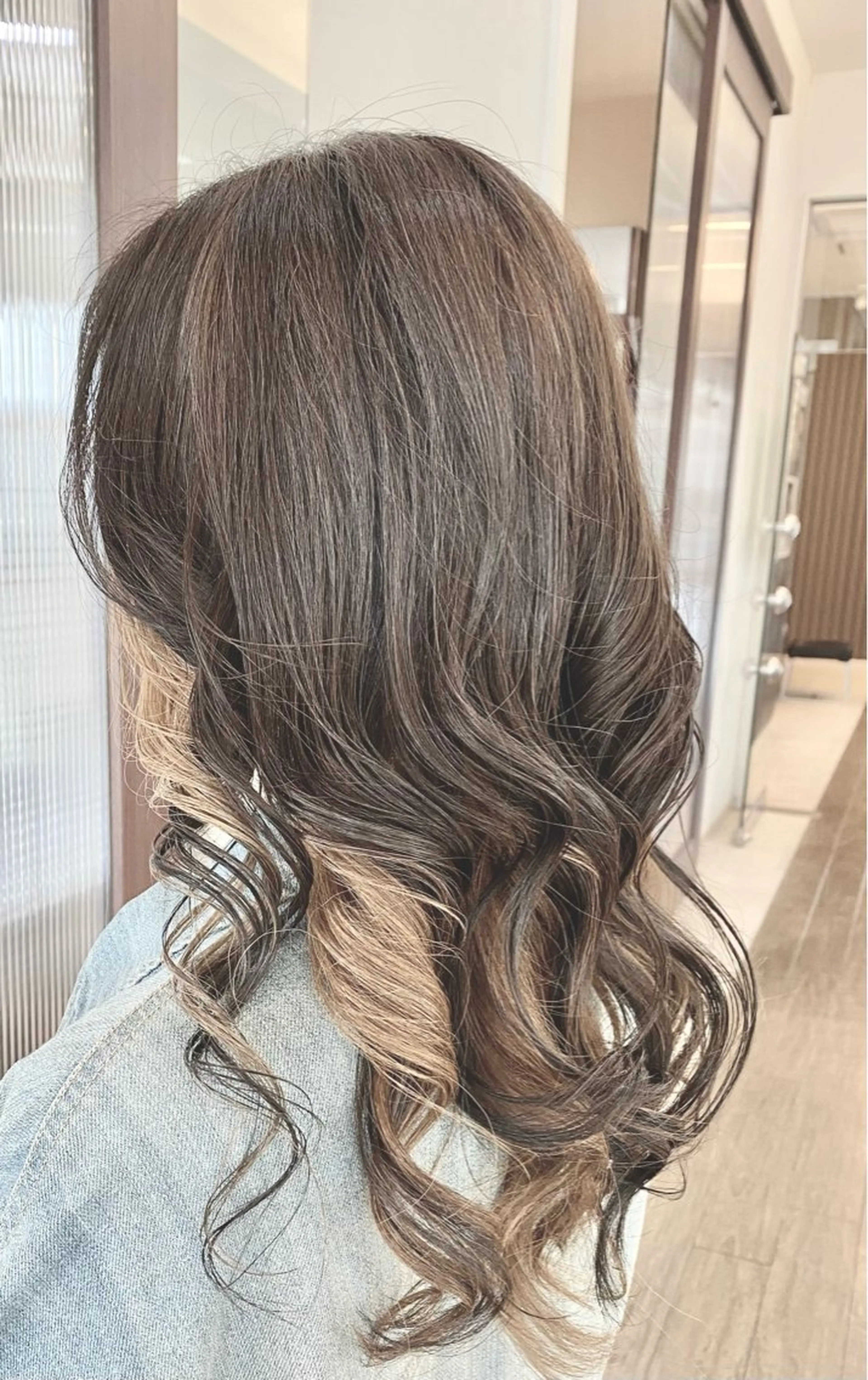 ロング 鈴木 千恵子のヘアスタイル