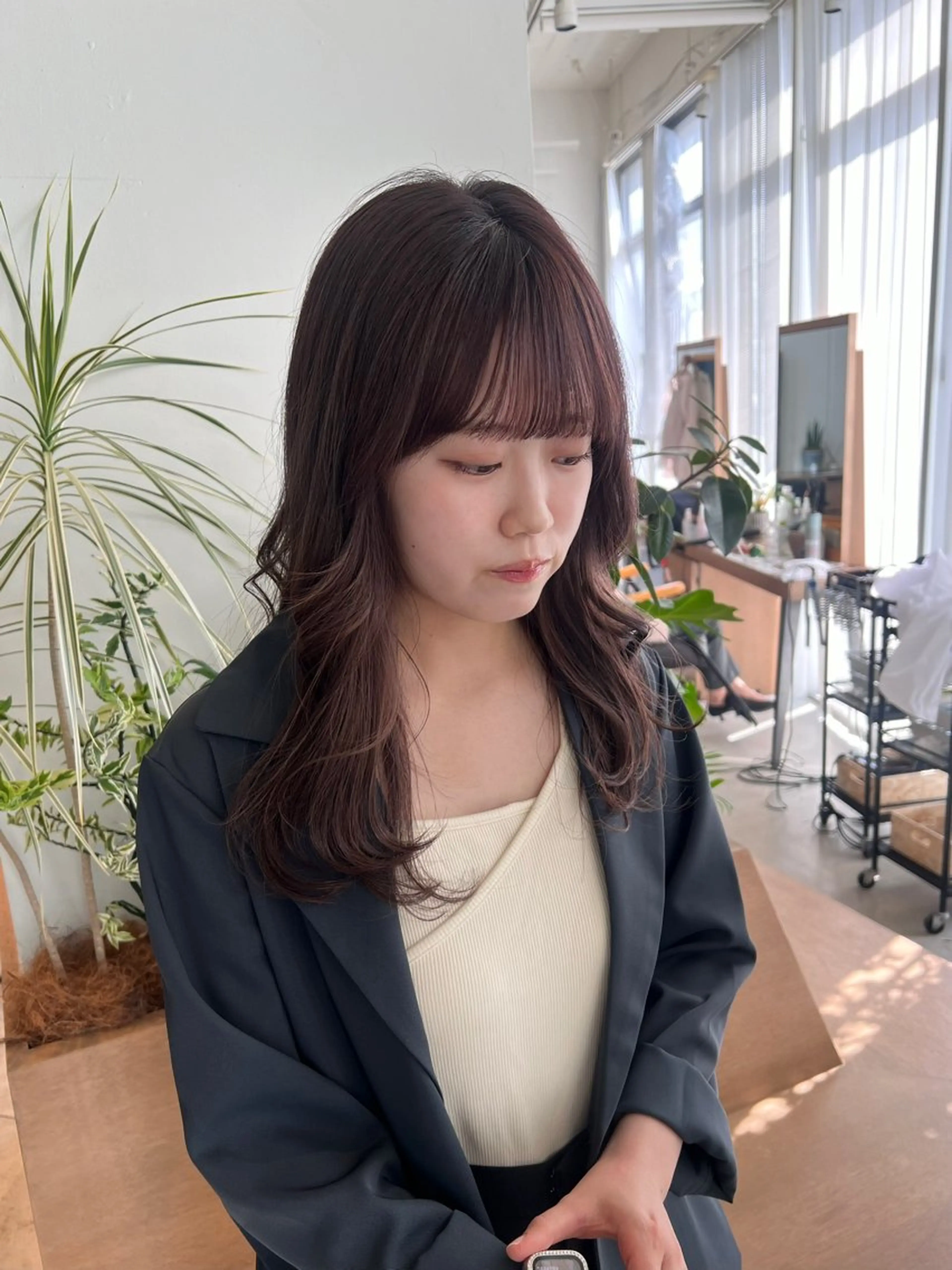 ロング ヘアカラー SHEA.所属・表参道SHEA Am i／レイヤーカットのヘアスタイル