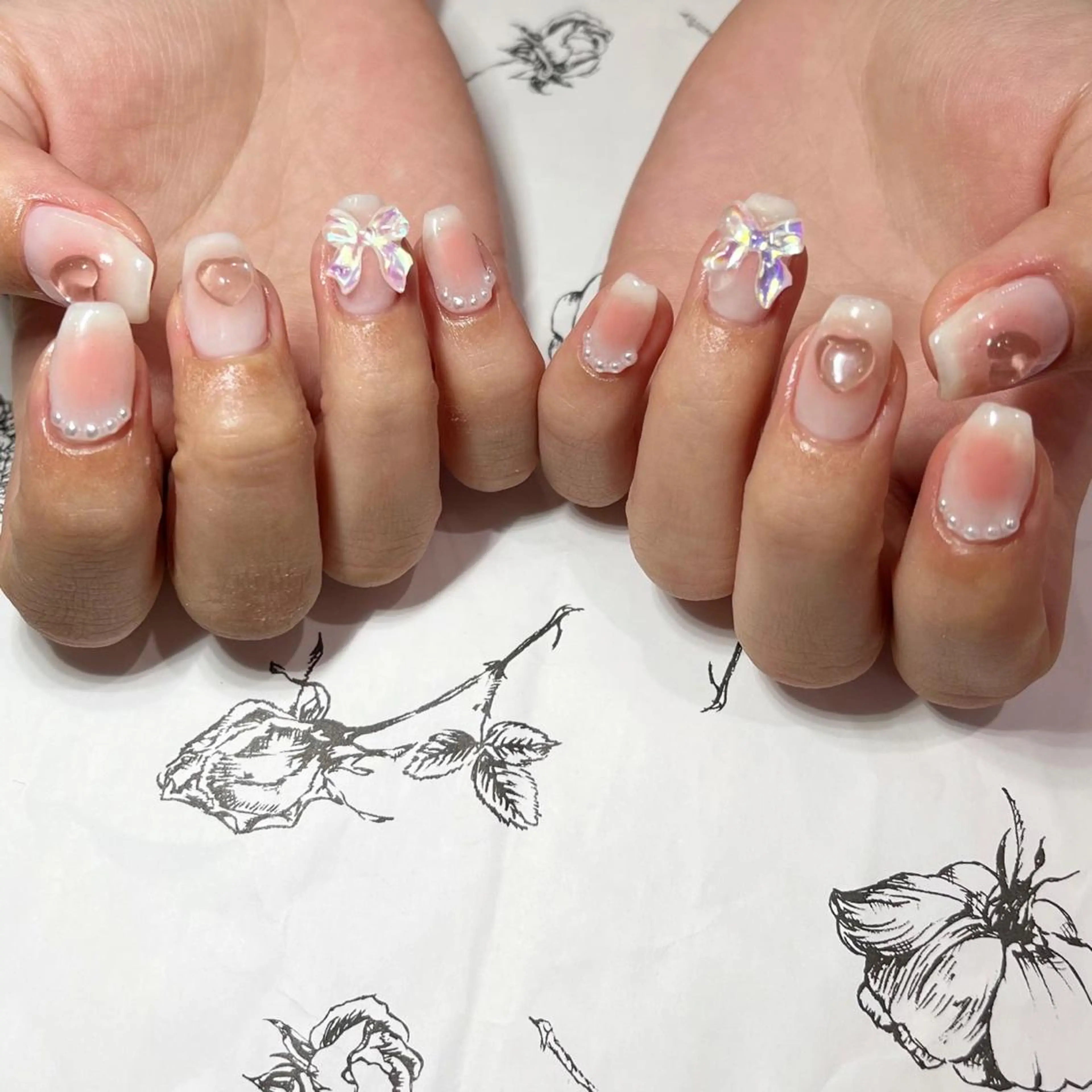 セミロング カラー パーマ ヘアアレンジ メンズ キッズ ネイル マツエク・マツパ アイブロウ メンズ韓国風 韓国風マツエク 韓国風ヘア オーロラネイル チークネイル ハンドネイル Salon Ｋのネイルデザイン