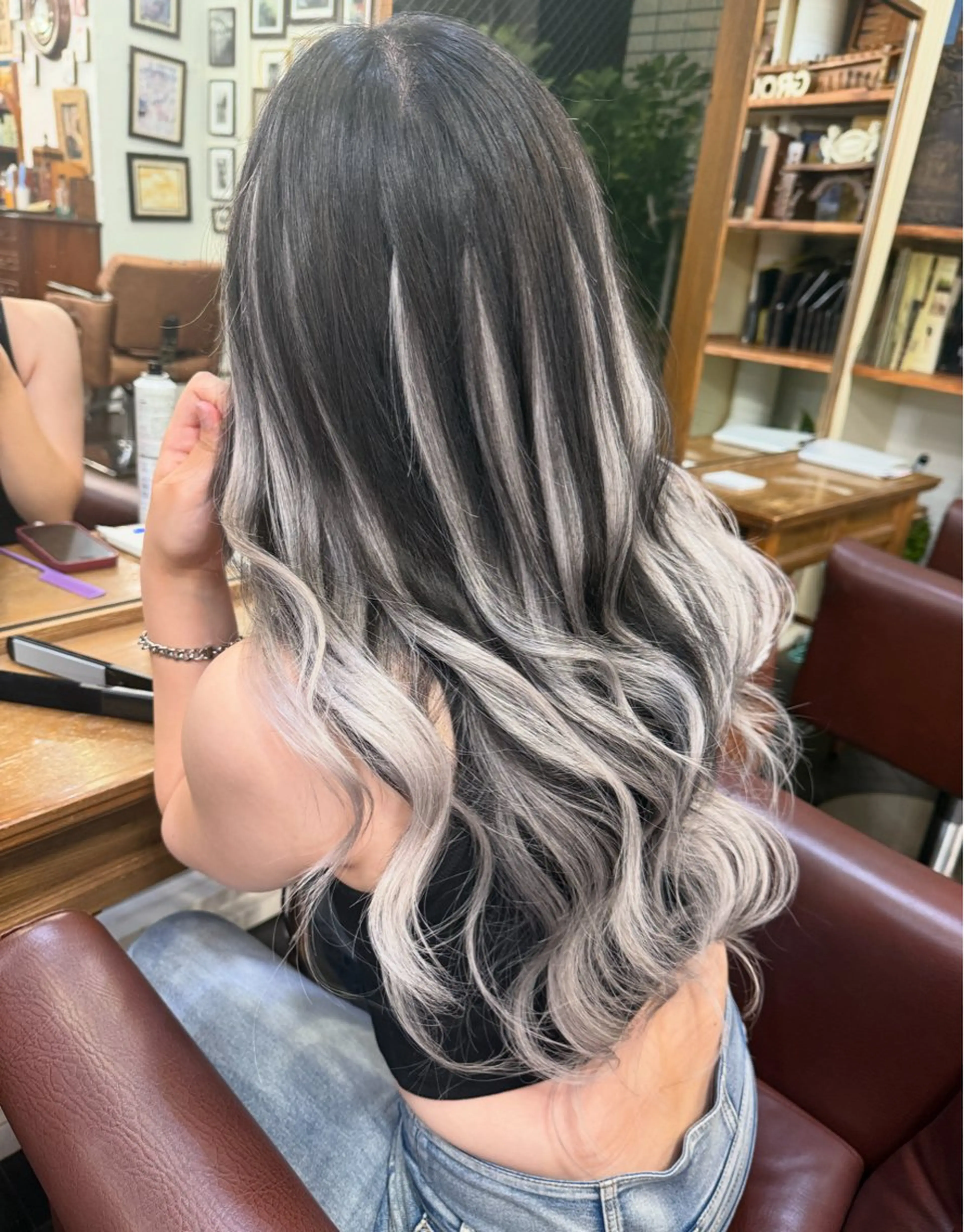 ブリーチなし🫧ワンカラー＋人毛×ファイバーmix毛編み込みエクステ50本までの写真