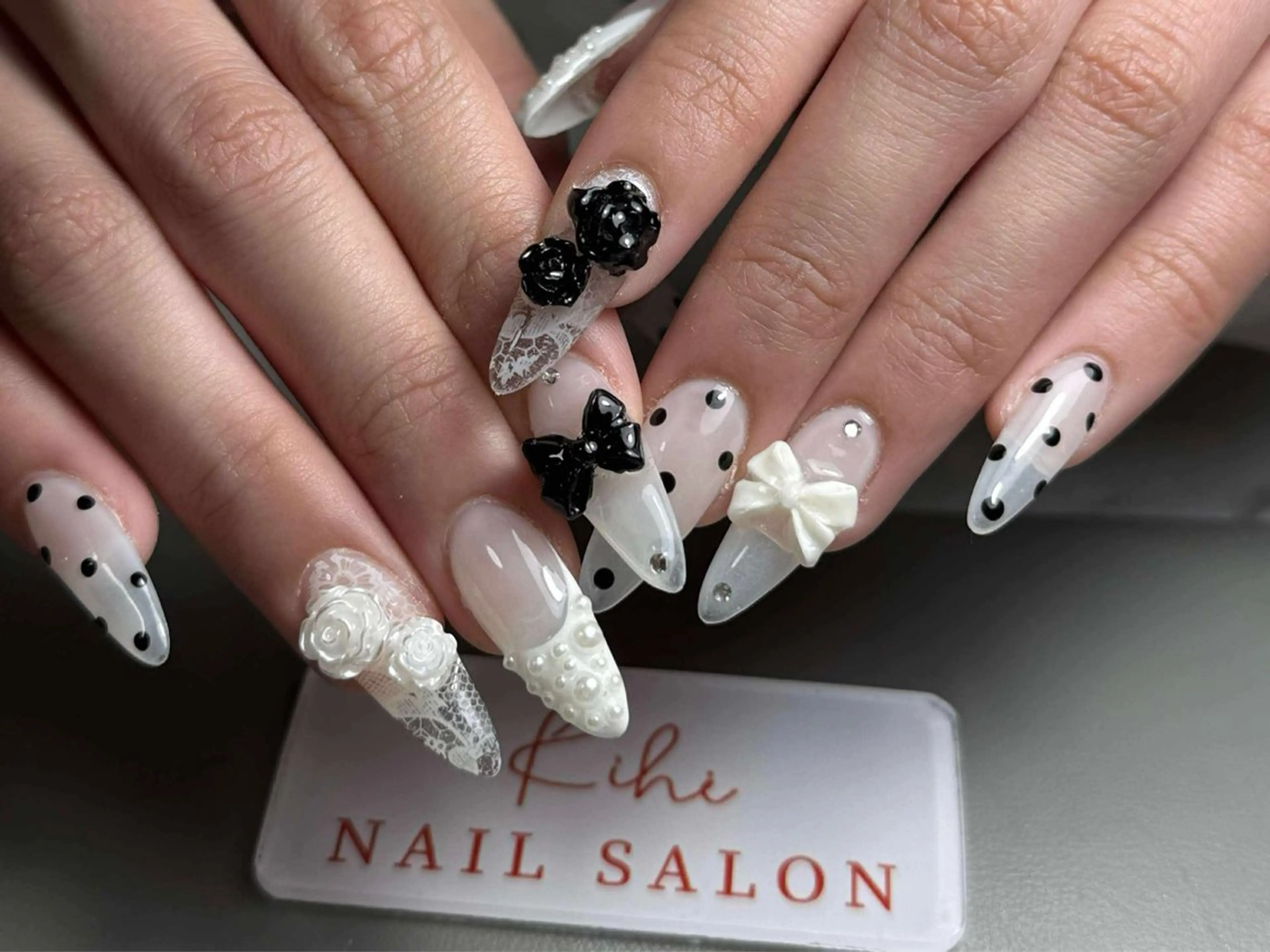 ネイル アートネイル フレンチネイル ジェルネイル グラデーション 韓国ネイル ハンドネイル 💕鈴木ユリ パラジェル/オフ無料のネイルデザイン