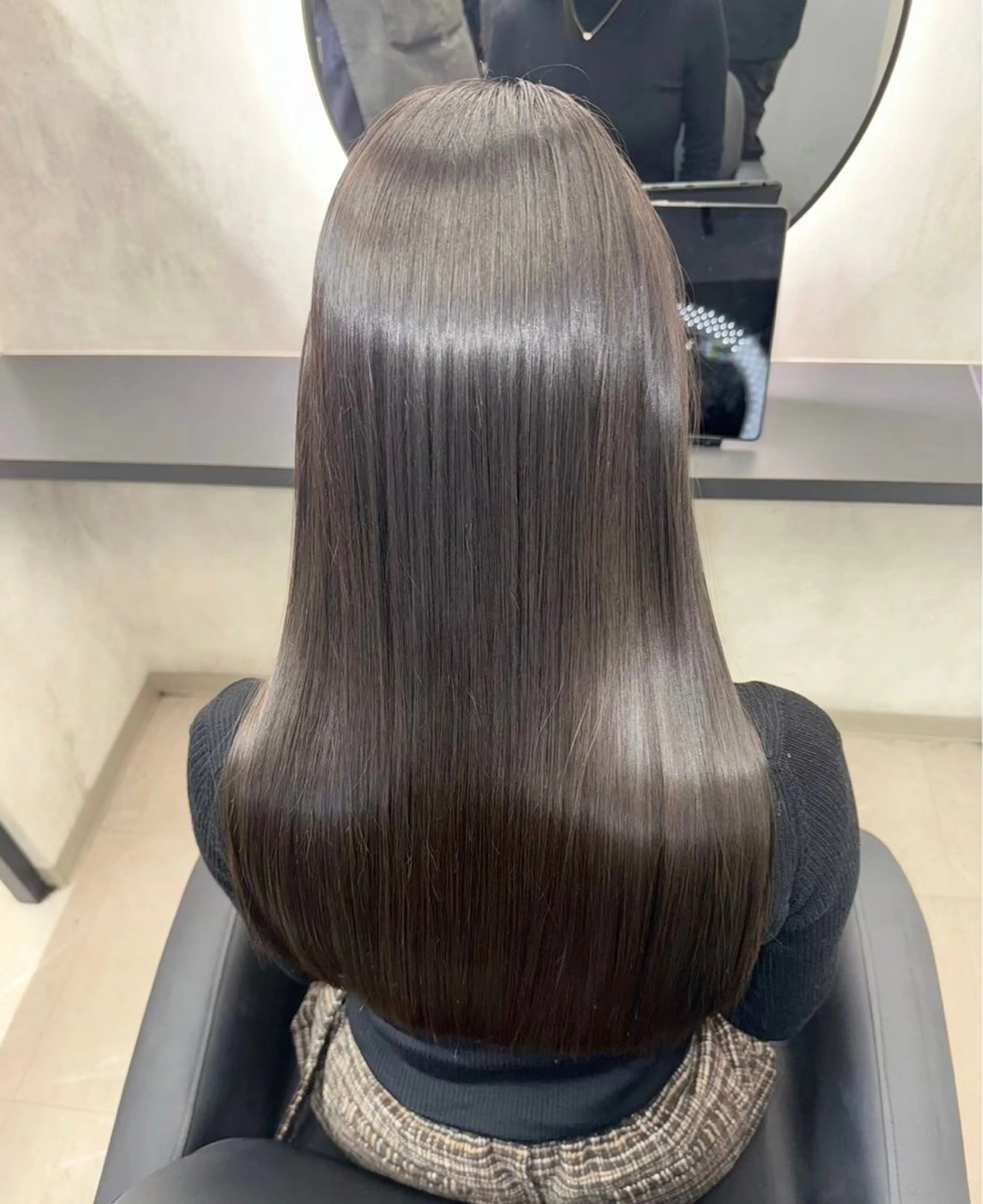 ロング ハイトーン/レイヤー カット岩田健斗/新宿のヘアスタイル