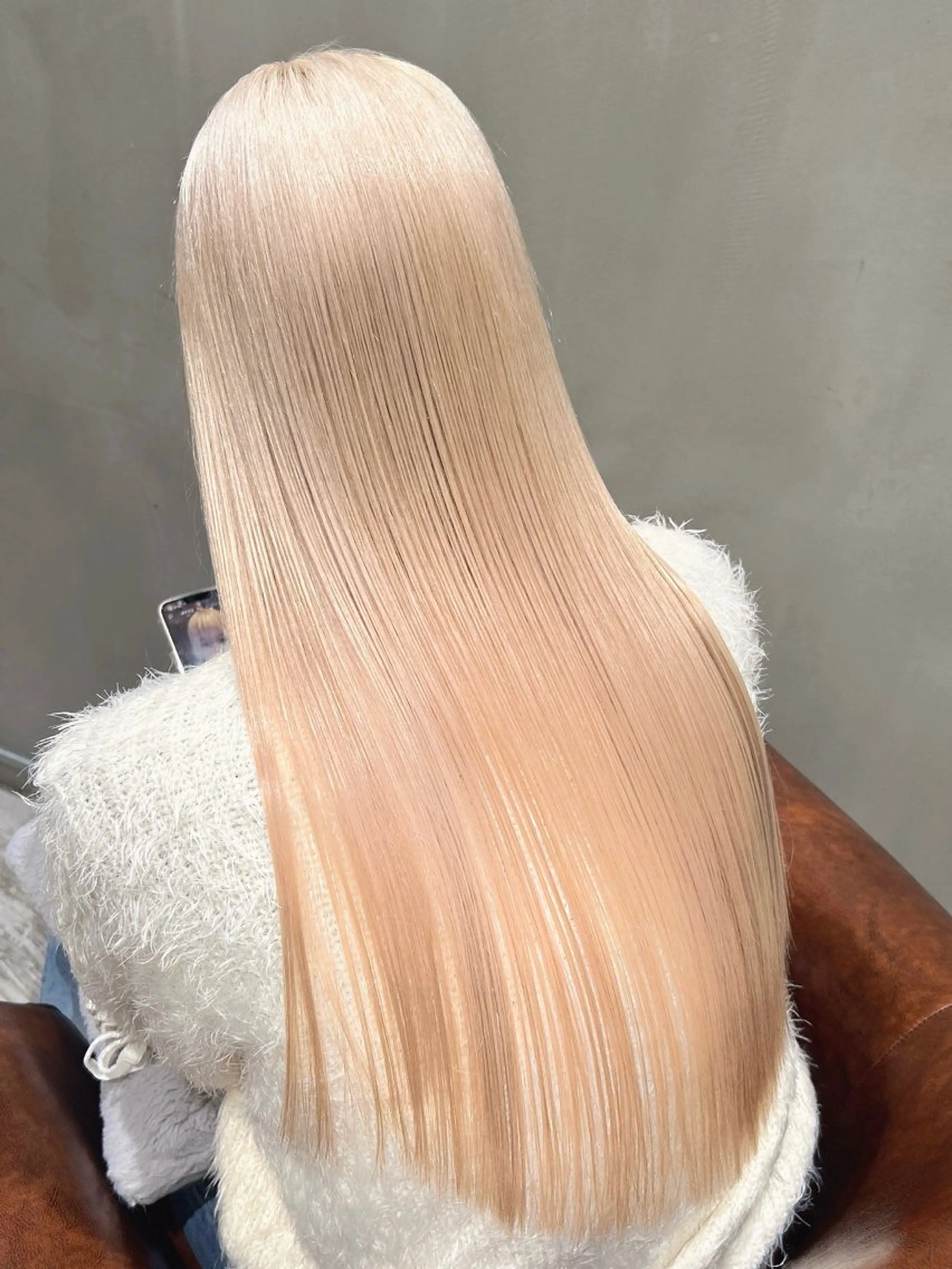 ロング カラー ベージュカラー ブリーチ ダブルカラー ホワイトベージュ カット ヘアカラー トリートメント 🥇KEN /レイヤー/艶カラーのヘアスタイル