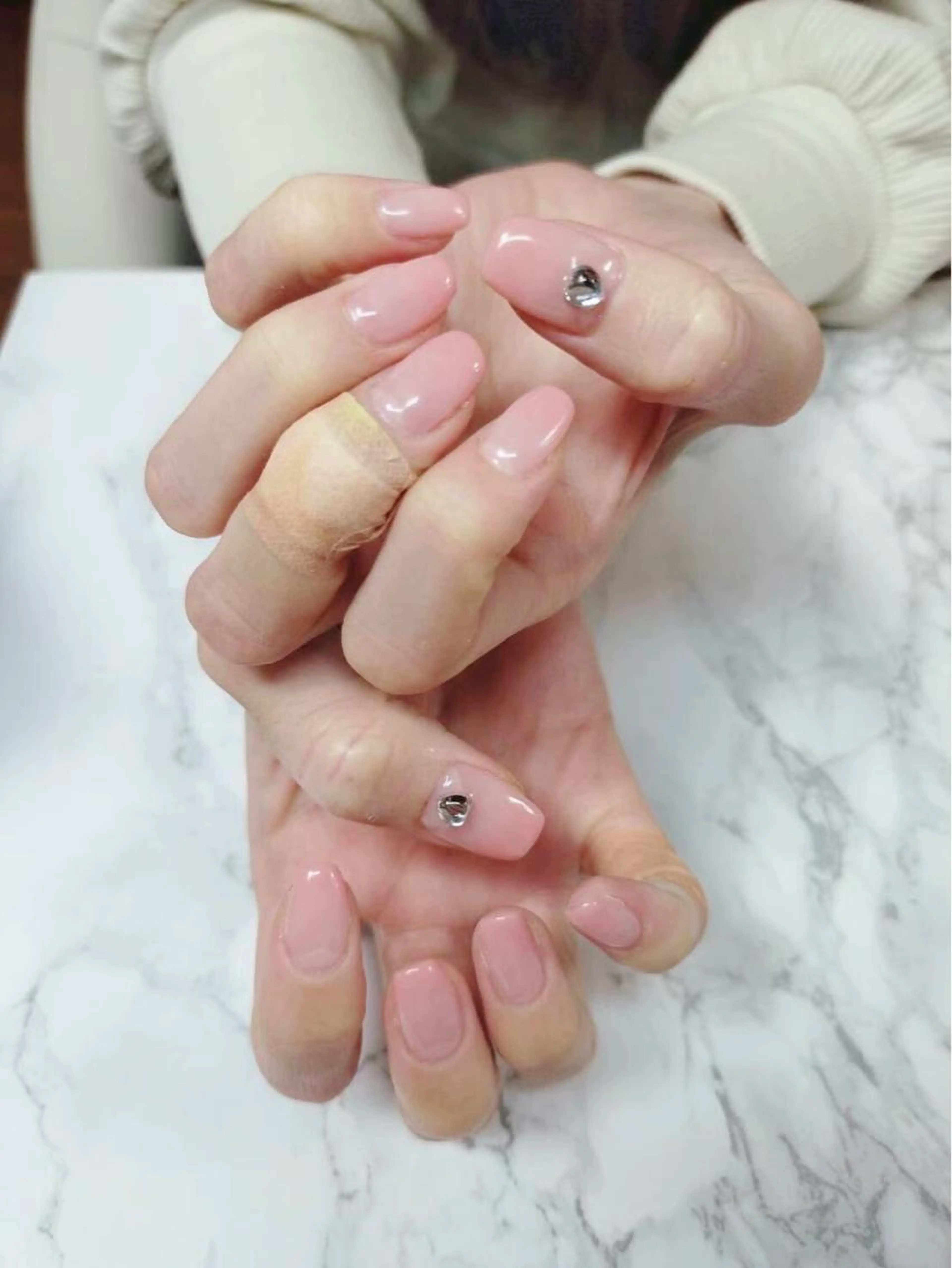 カラーグラデーション🌈💓💅　オフ無料の写真