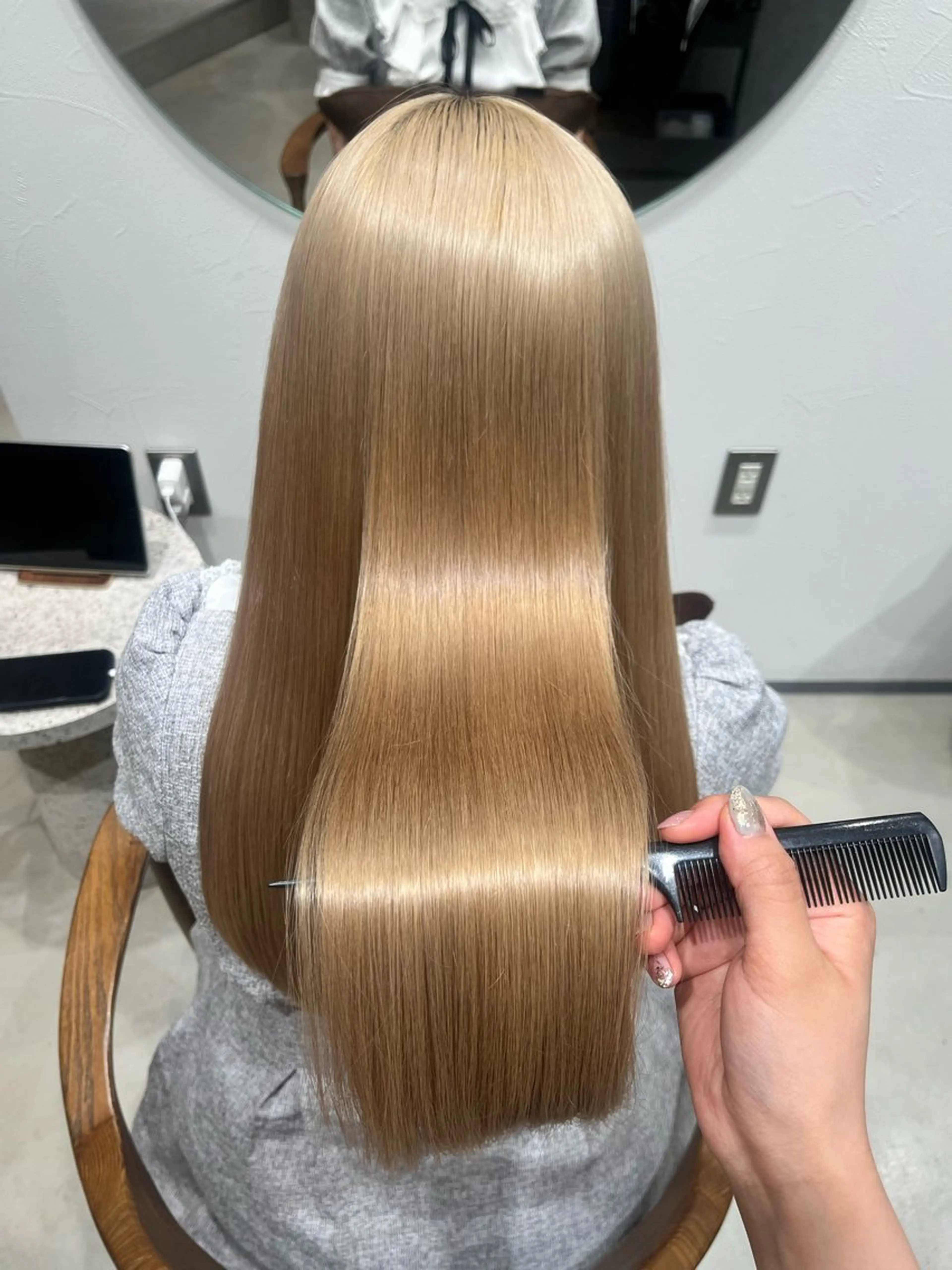 ロング カラー ヘアカラー 原口 桃歌のヘアスタイル