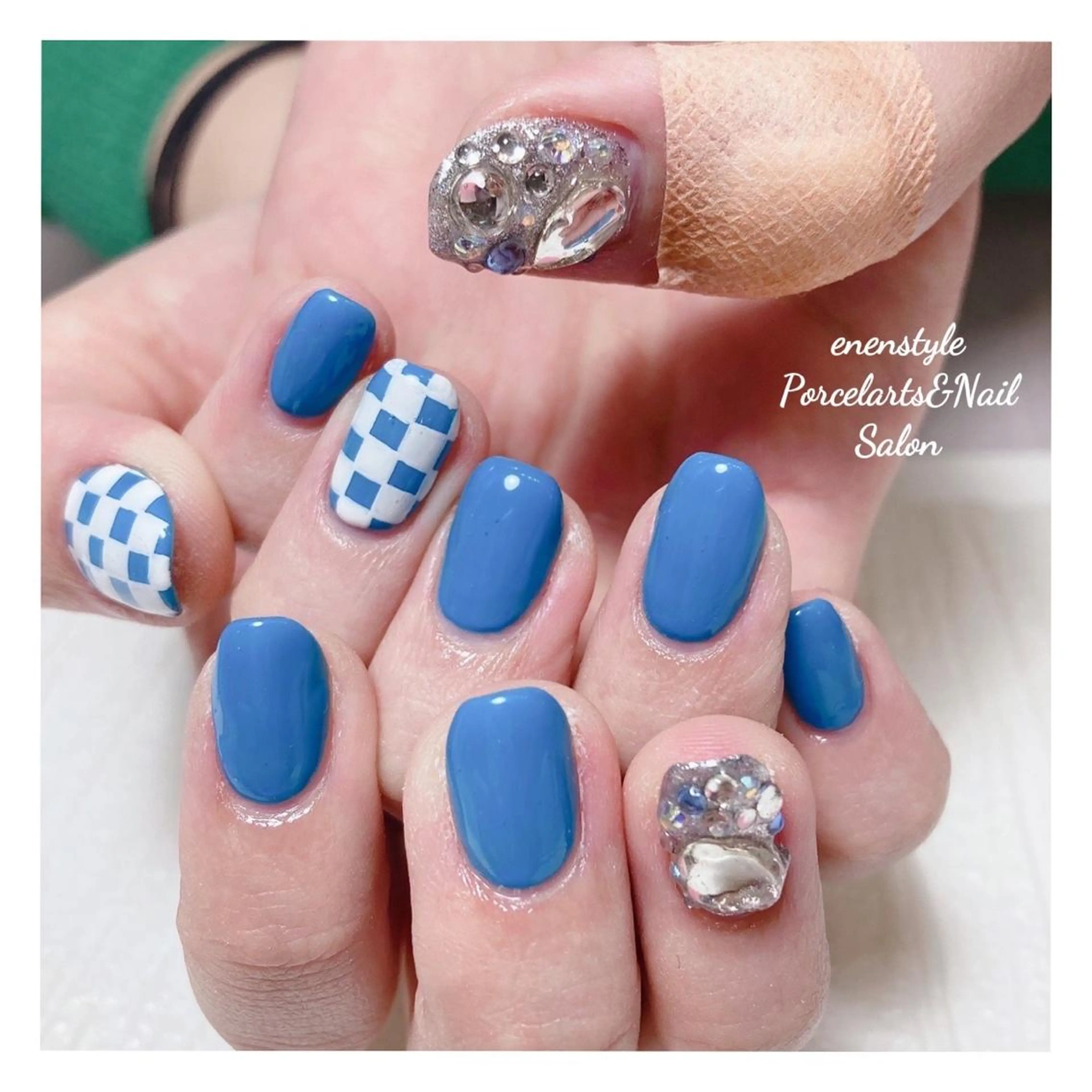 ショート ネイル 👑enen style👑のネイルデザイン
