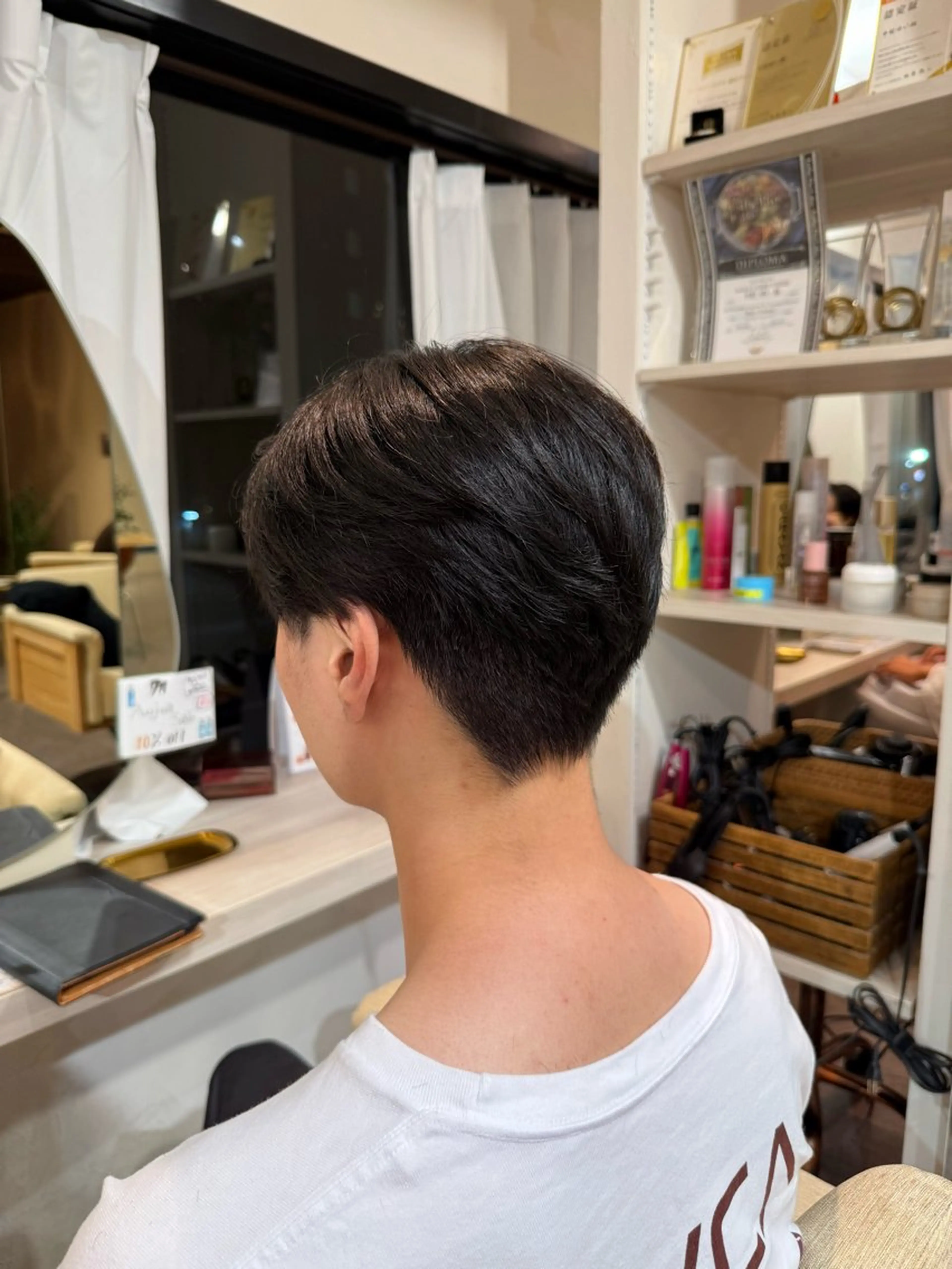 メンズ センターパート マッシュ ツーブロック 刈り上げ 山田 もものヘアスタイル