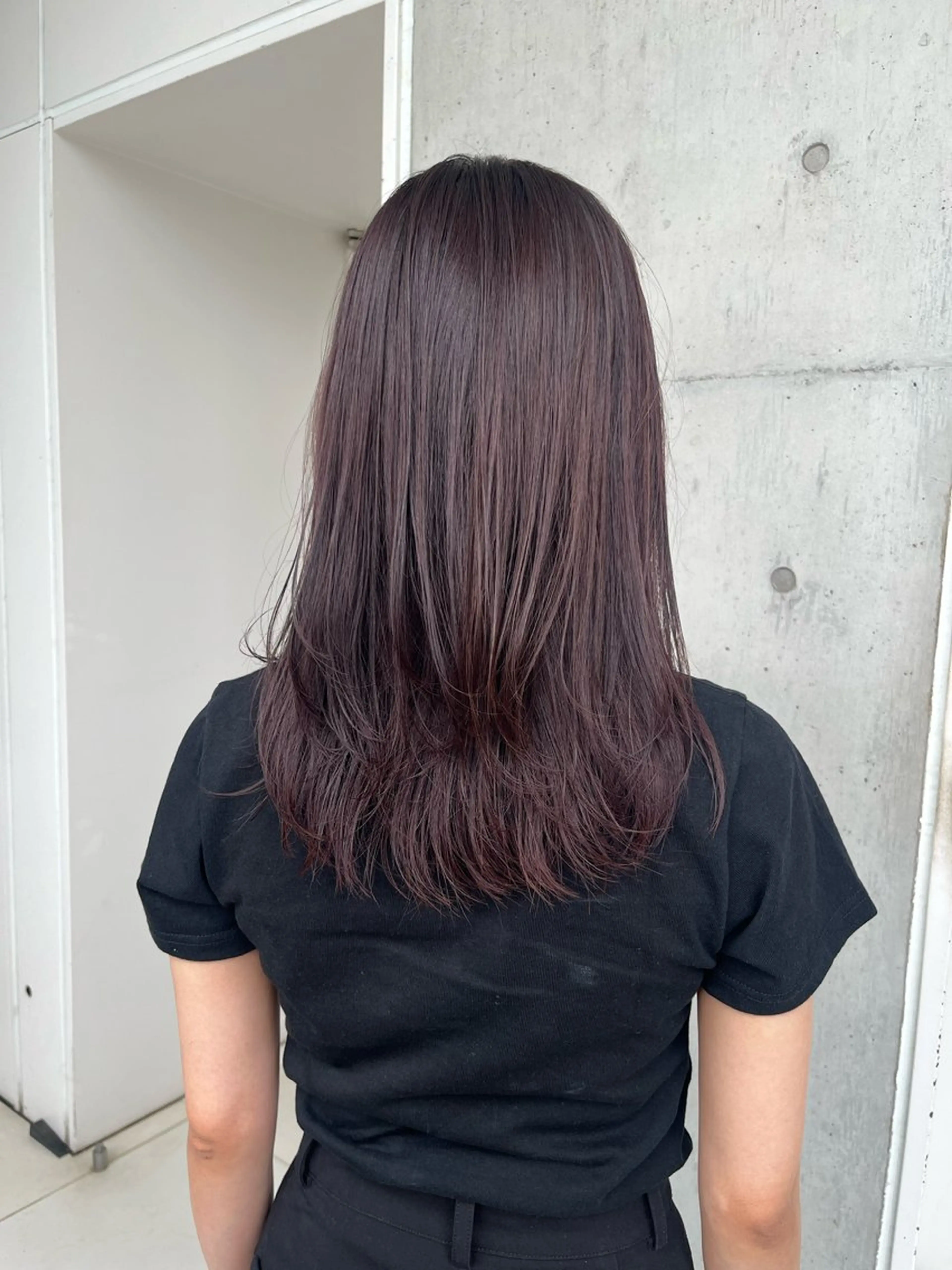 ミディアム カラー ブリーチ ブリーチなしカラー レイヤーカット ヘアカラー トリートメント SALOWIN  立川所属・yukari/ 立川美容室のヘアスタイル