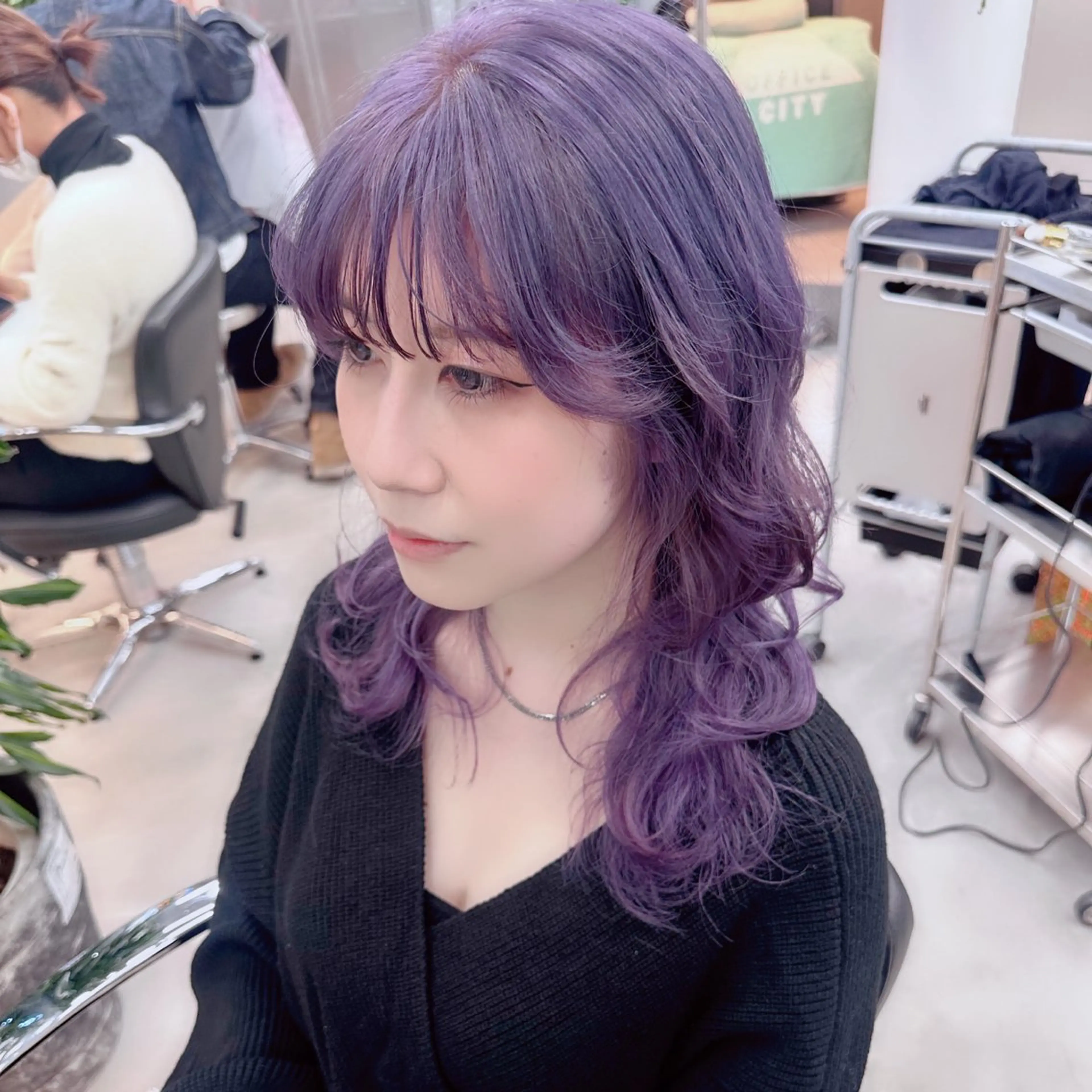 ロング カラー 岡野 静華のヘアスタイル