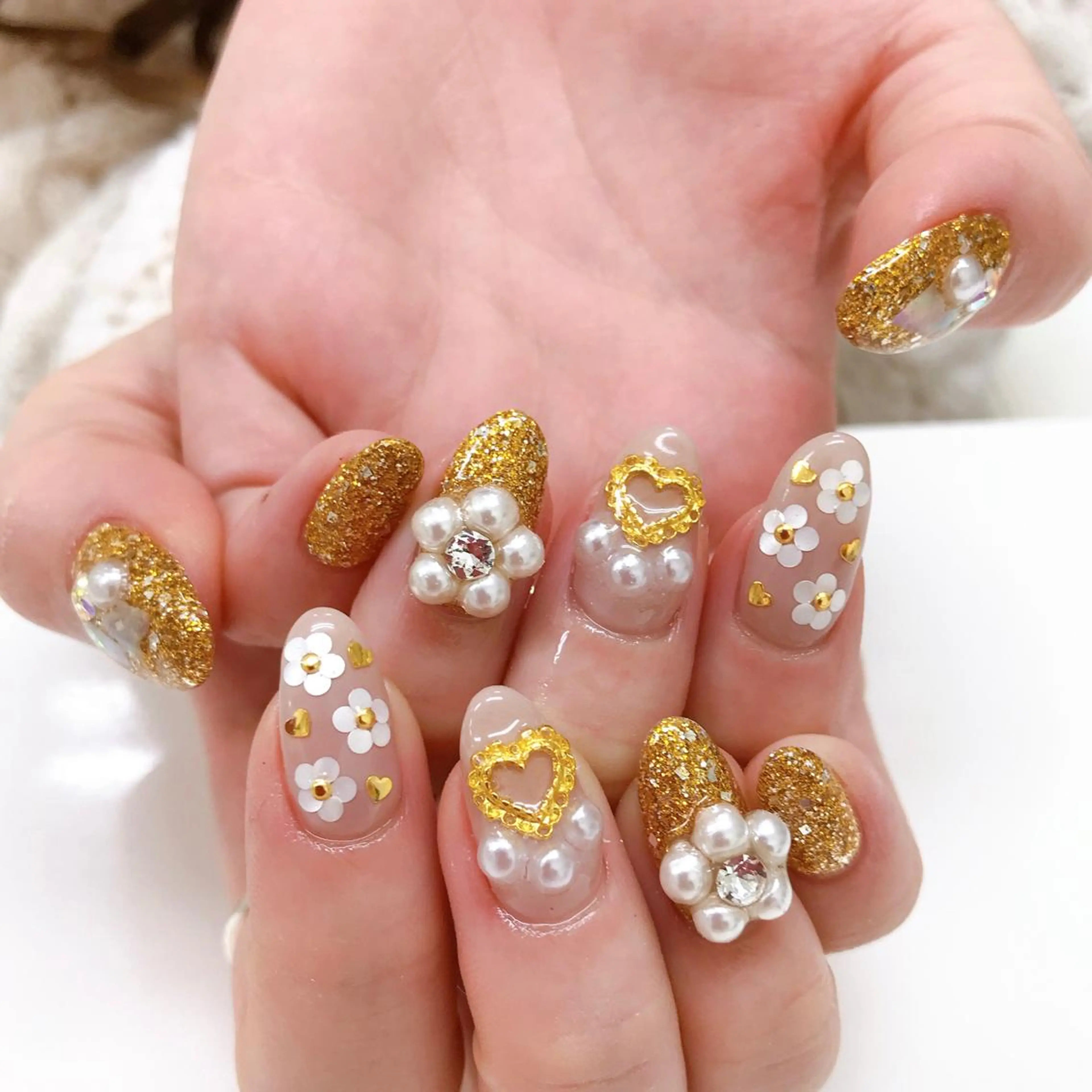 ネイル ストーンネイル ハンドネイル Hisaka Mikiのネイルデザイン