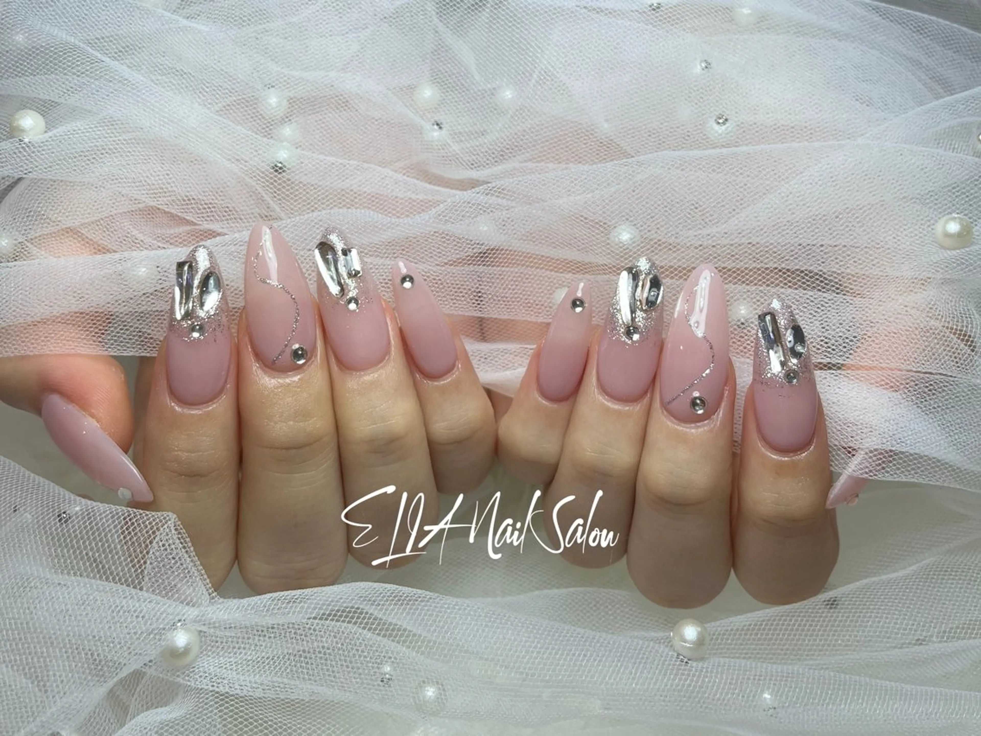 セミロング cici nailのネイルデザイン