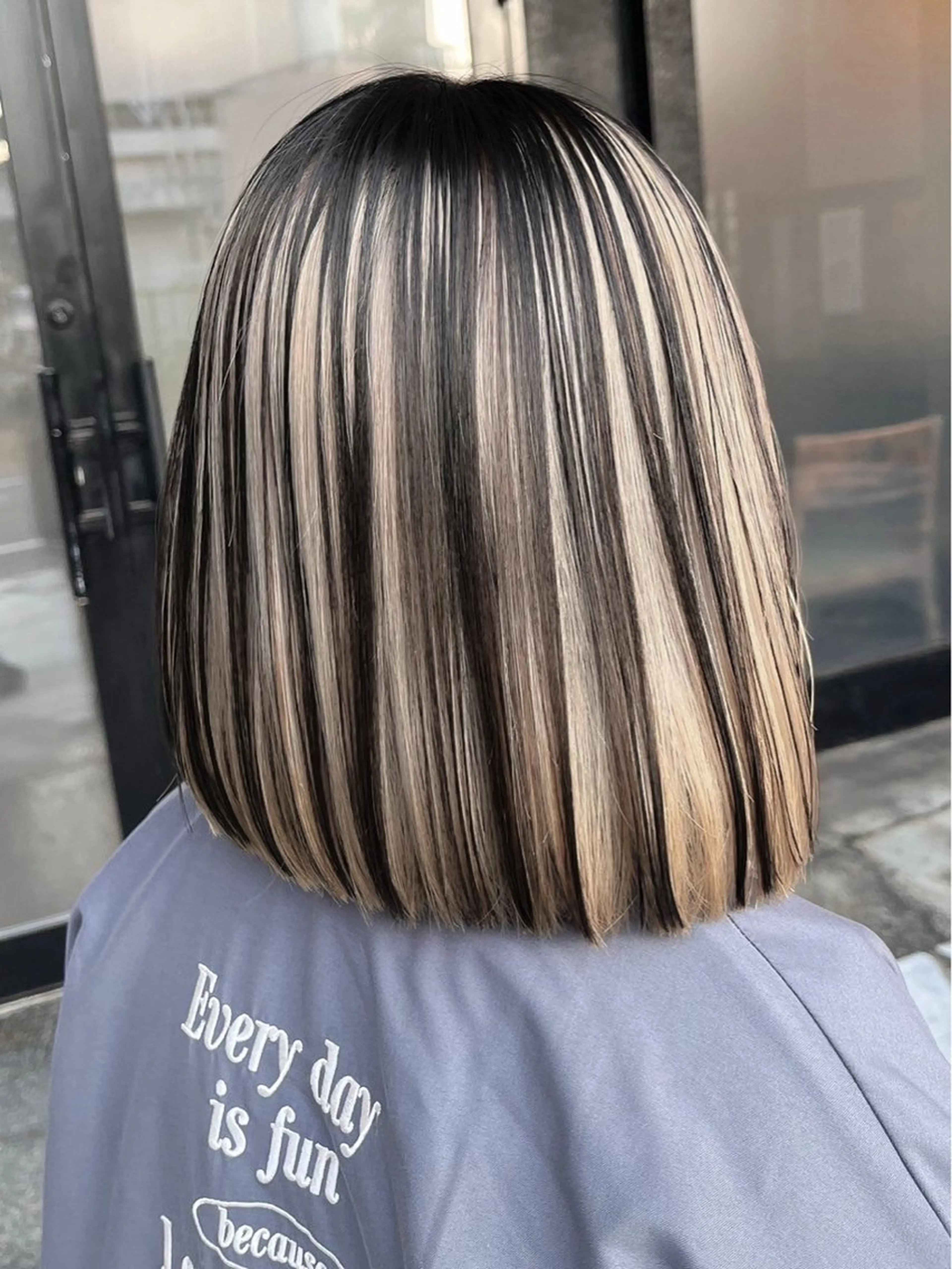 ミディアム カラー バレイヤージュ ベージュカラー 黒髪 ブリーチ ケアブリーチ カット ヘアカラー トリートメント ハイトーン/韓国風/ 艶髪/吉祥寺のヘアスタイル