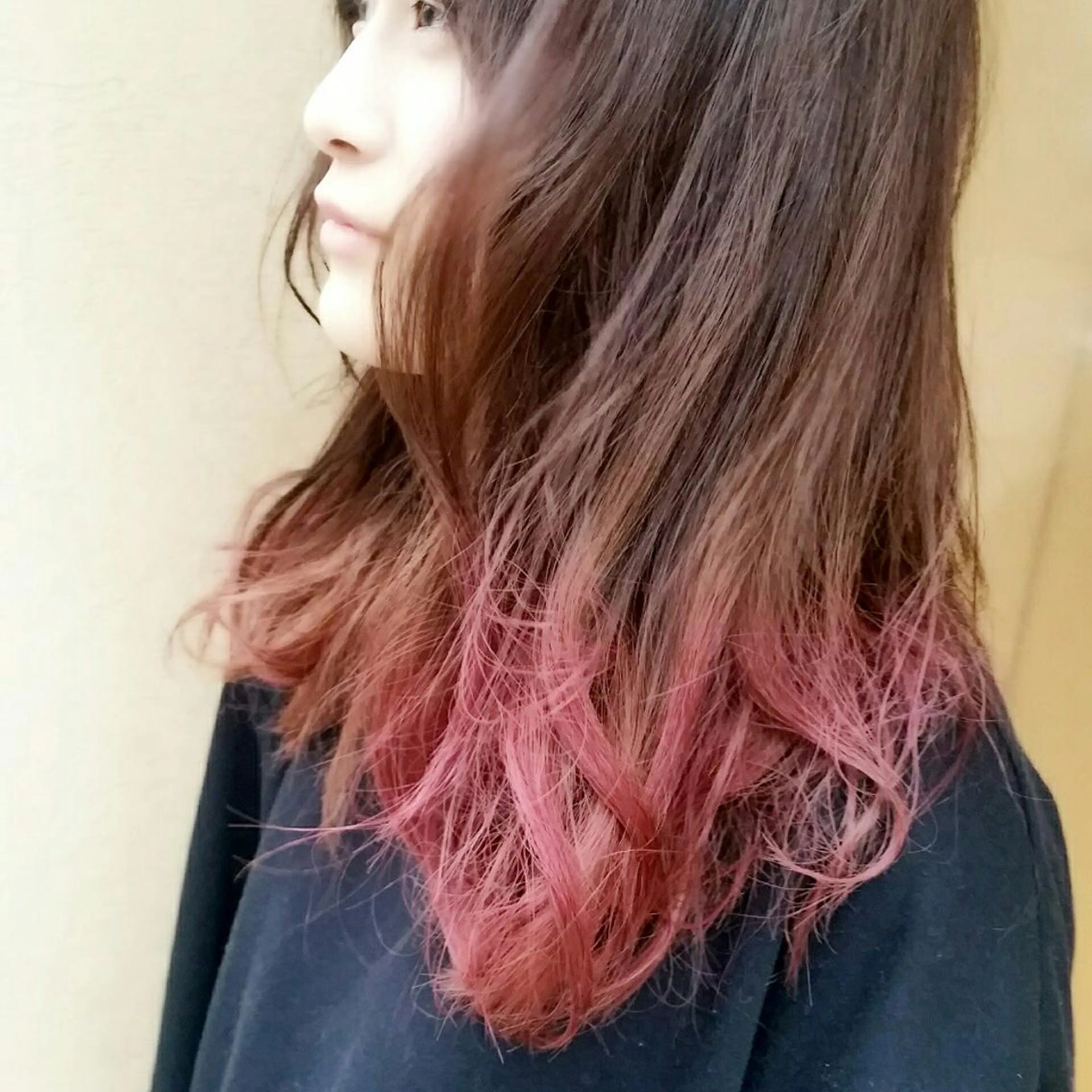 カラー グラデーションカラー ピンクカラー EMANON名古屋所属・美谷添（ミヤゾエ） まどか大人ヘアサロンのヘアスタイル