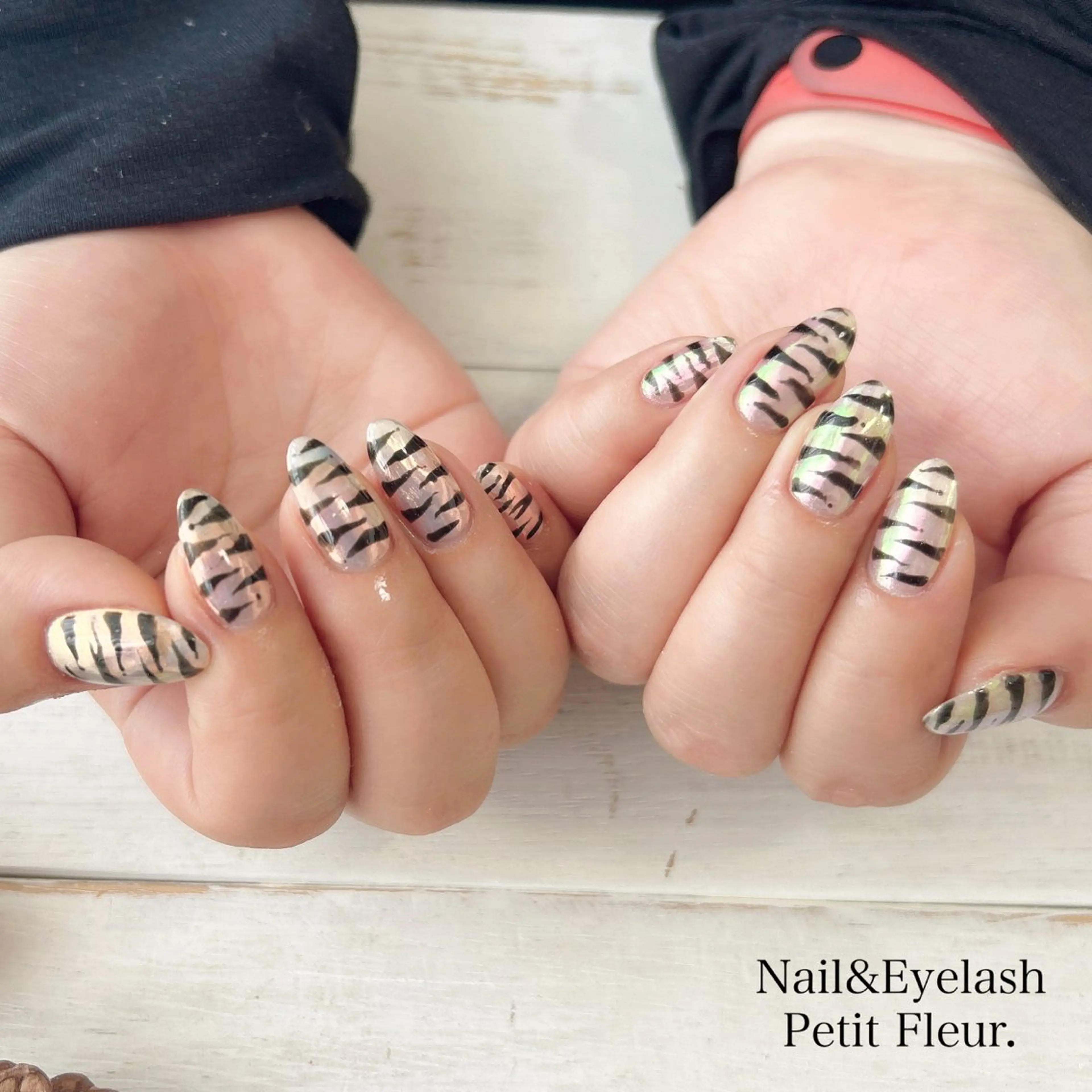 ネイル Petit Fleur所属・青柳 亜梨奈のマツエク・マツパデザイン