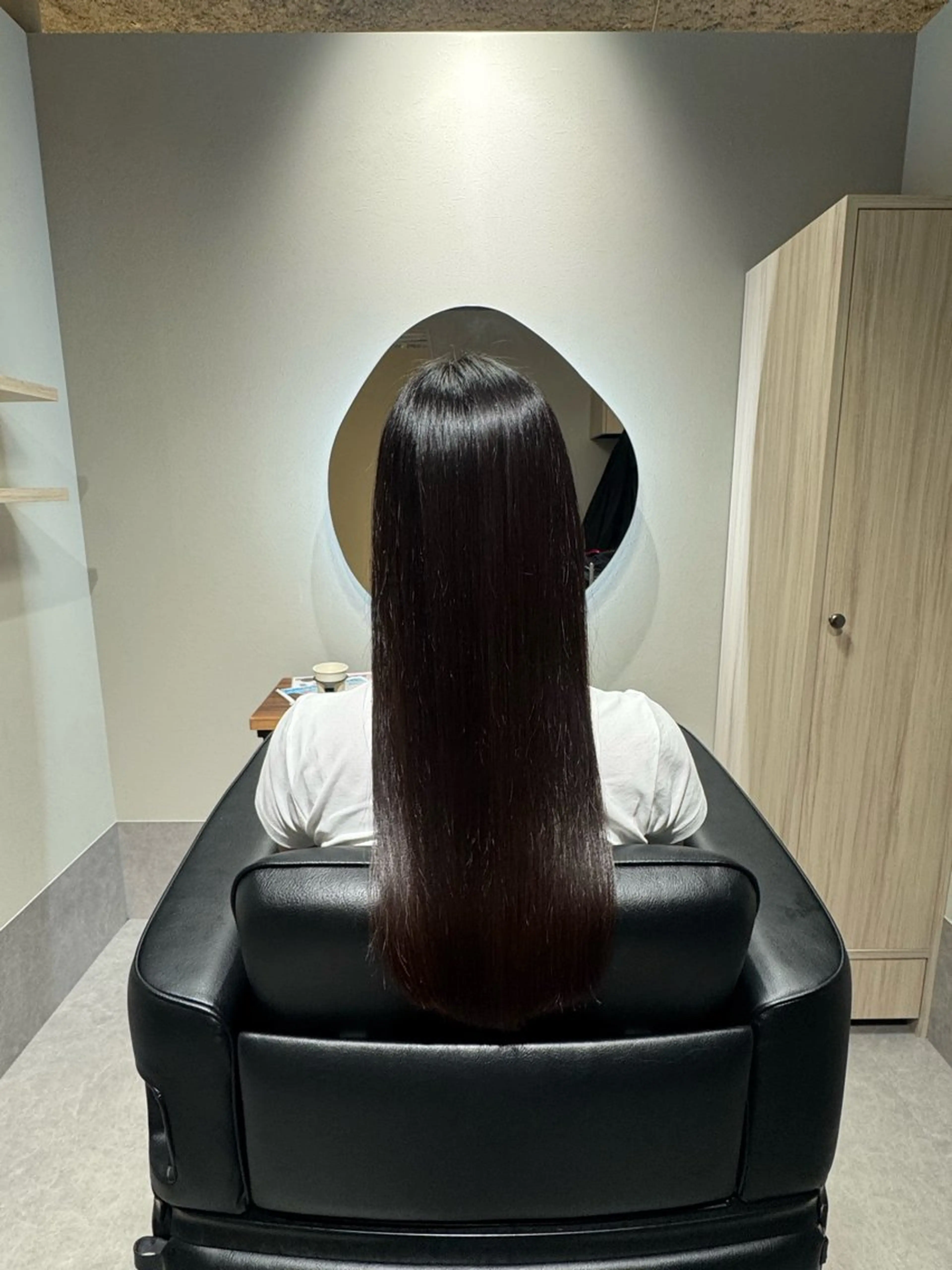 ロング カット ヘアカラー 縮毛矯正 トリートメント NAVY 橋本心 縮毛矯正のヘアスタイル