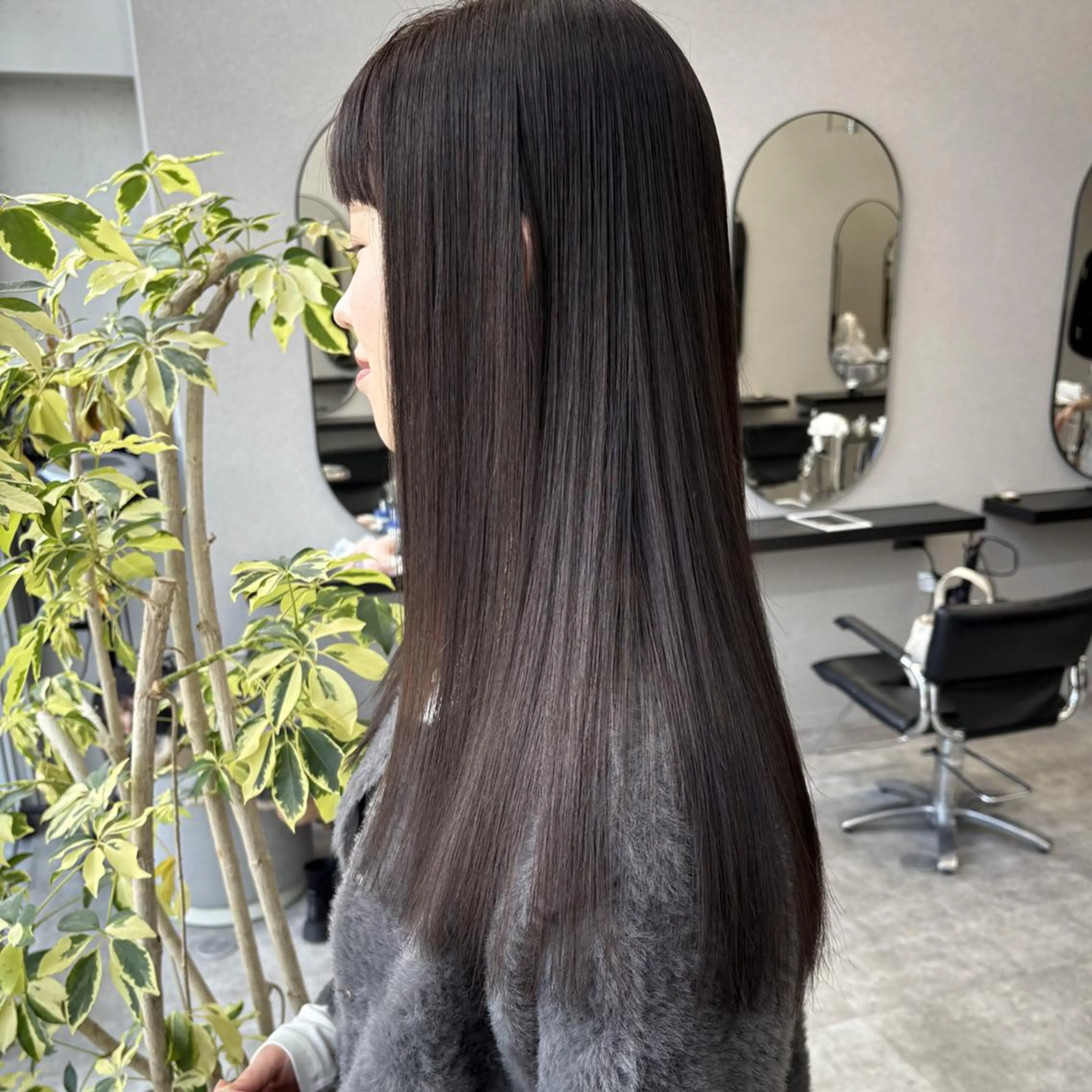 カラー セミロング 透明感カラー グレージュ モカグレージュ 透明感🪽艶カラー☆ 伊東 楓のヘアスタイル