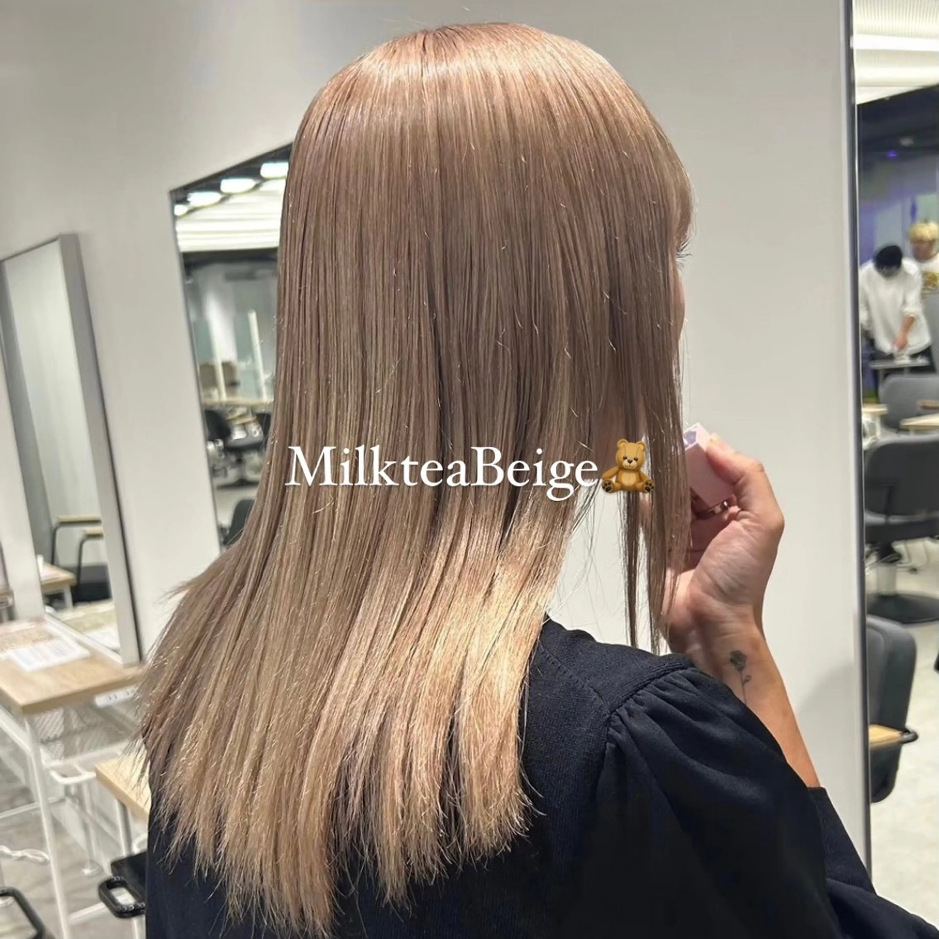 セミロング カラー sawaka🪽うる 艶カラー/レイヤーのヘアスタイル